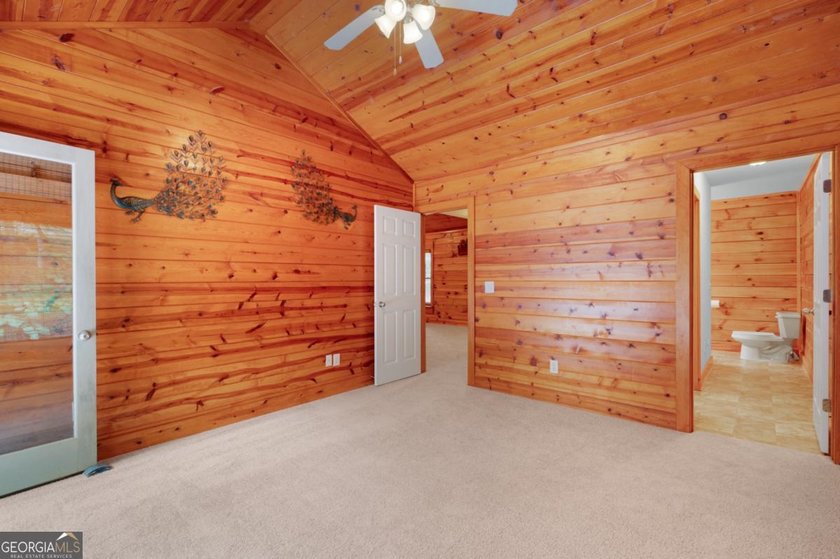 415 Sunset Court Property Photo 21