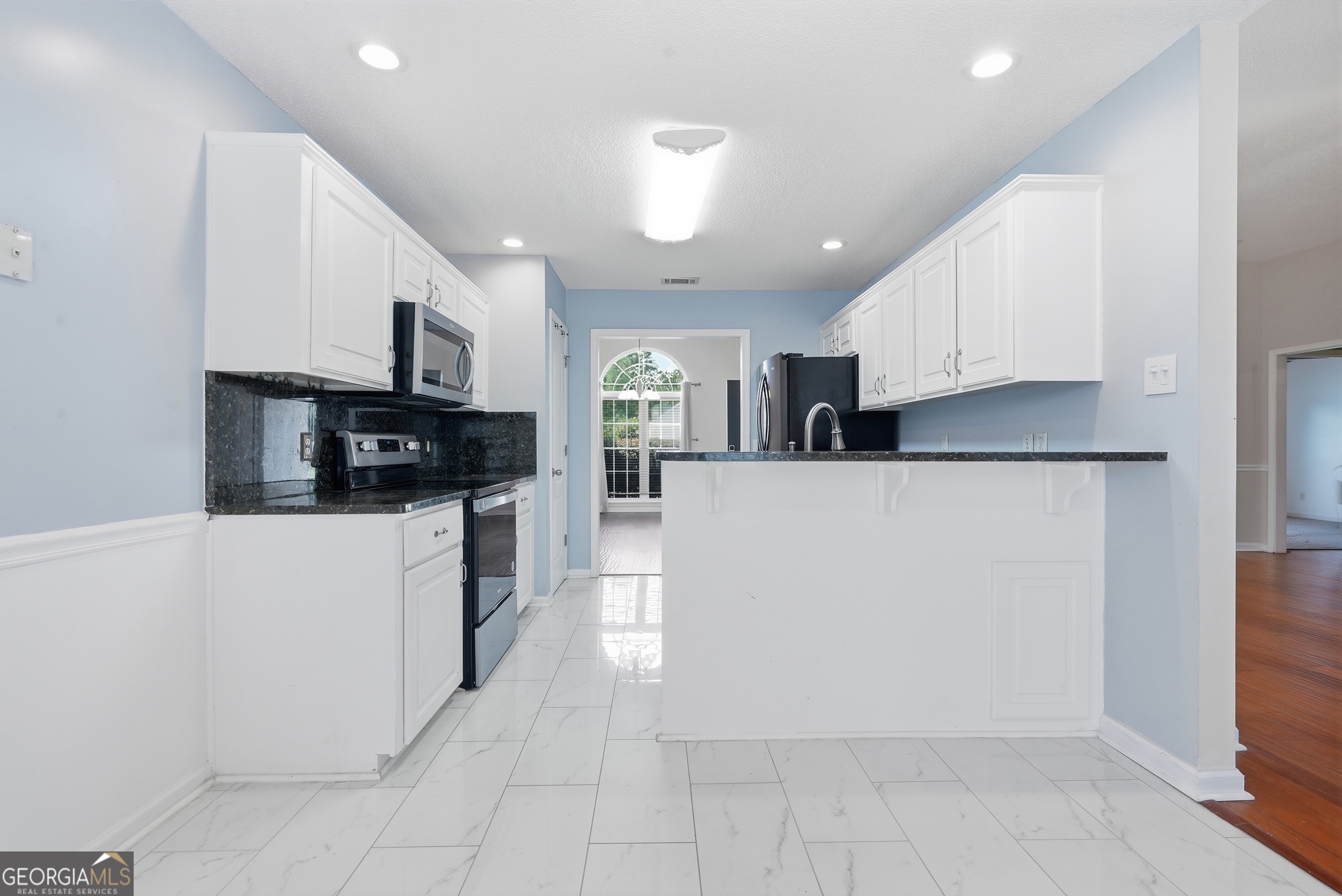197 Young Way Property Photo 7