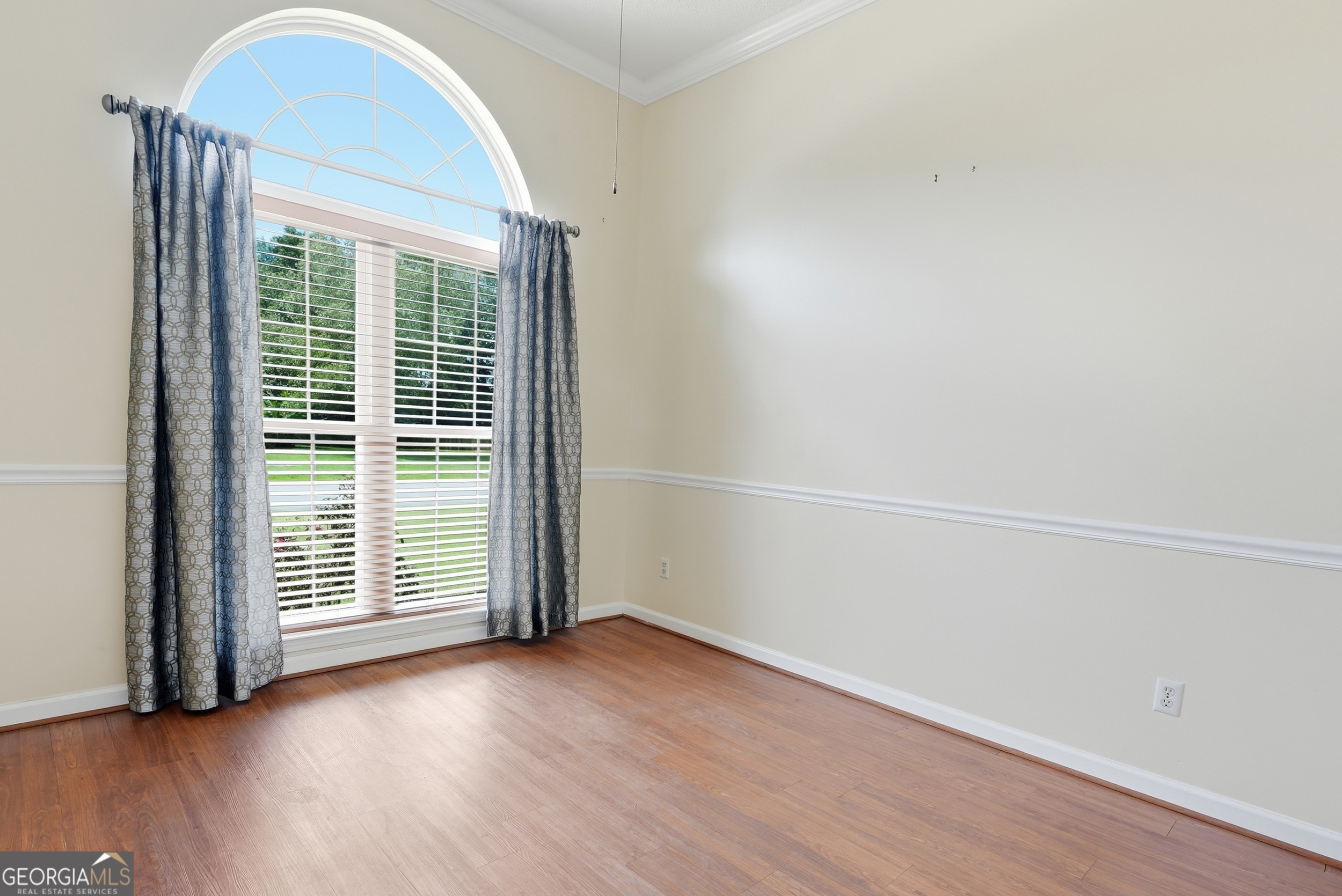 197 Young Way Property Photo 11