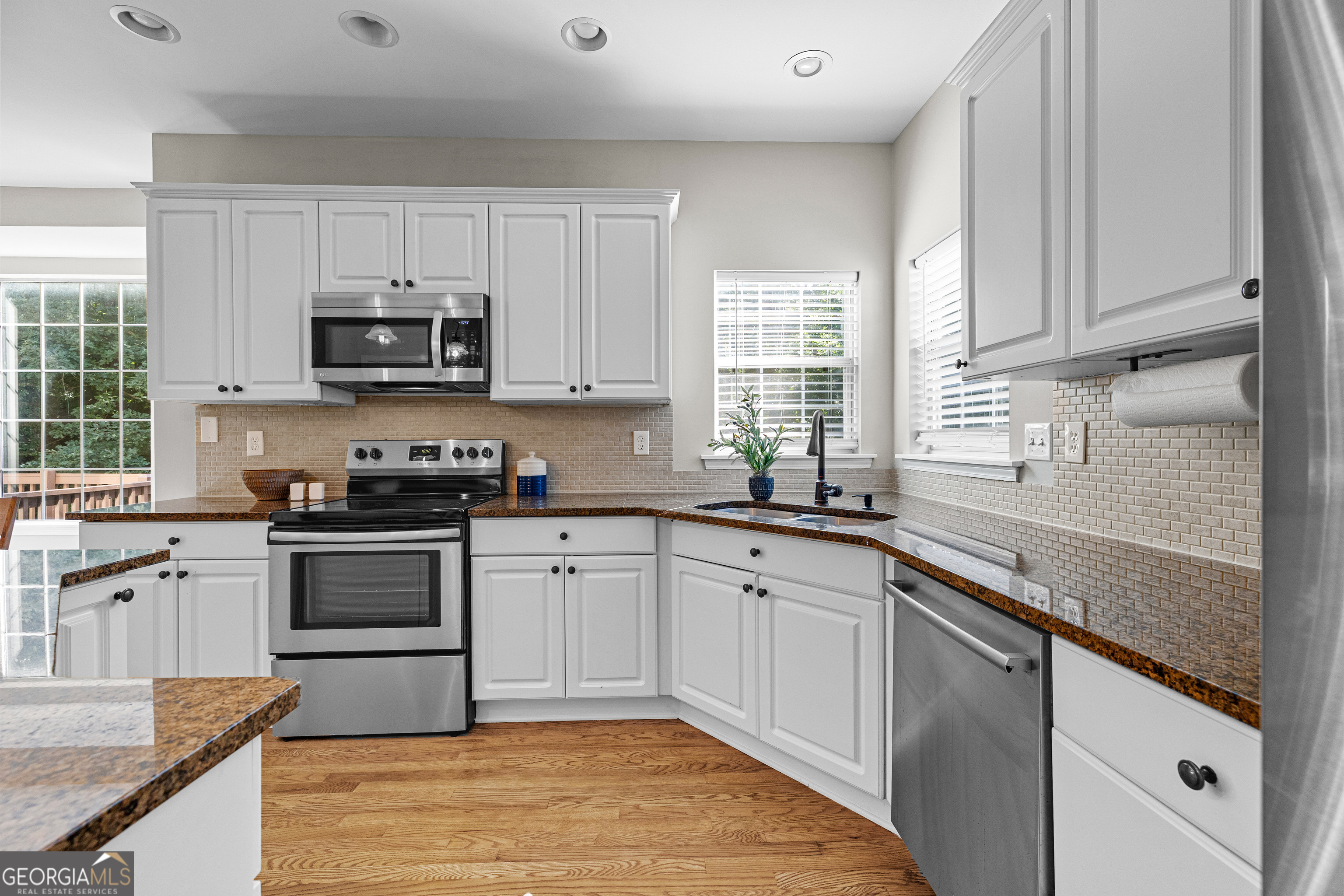 210 Jefferson Woods Drive Property Photo 10