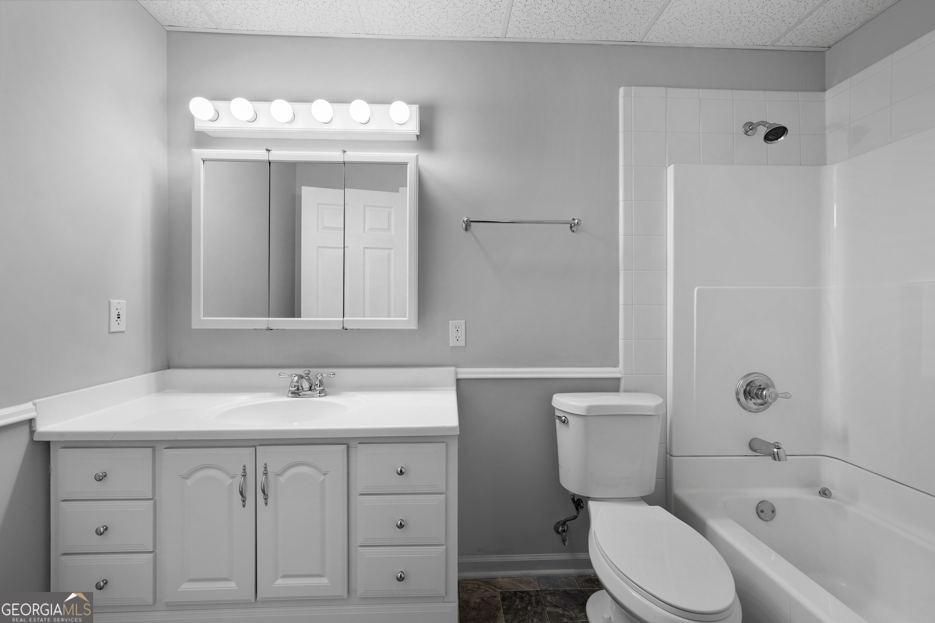 210 Jefferson Woods Drive Property Photo 47