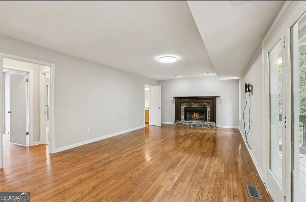 270 Saint Simons Cove Property Photo 5