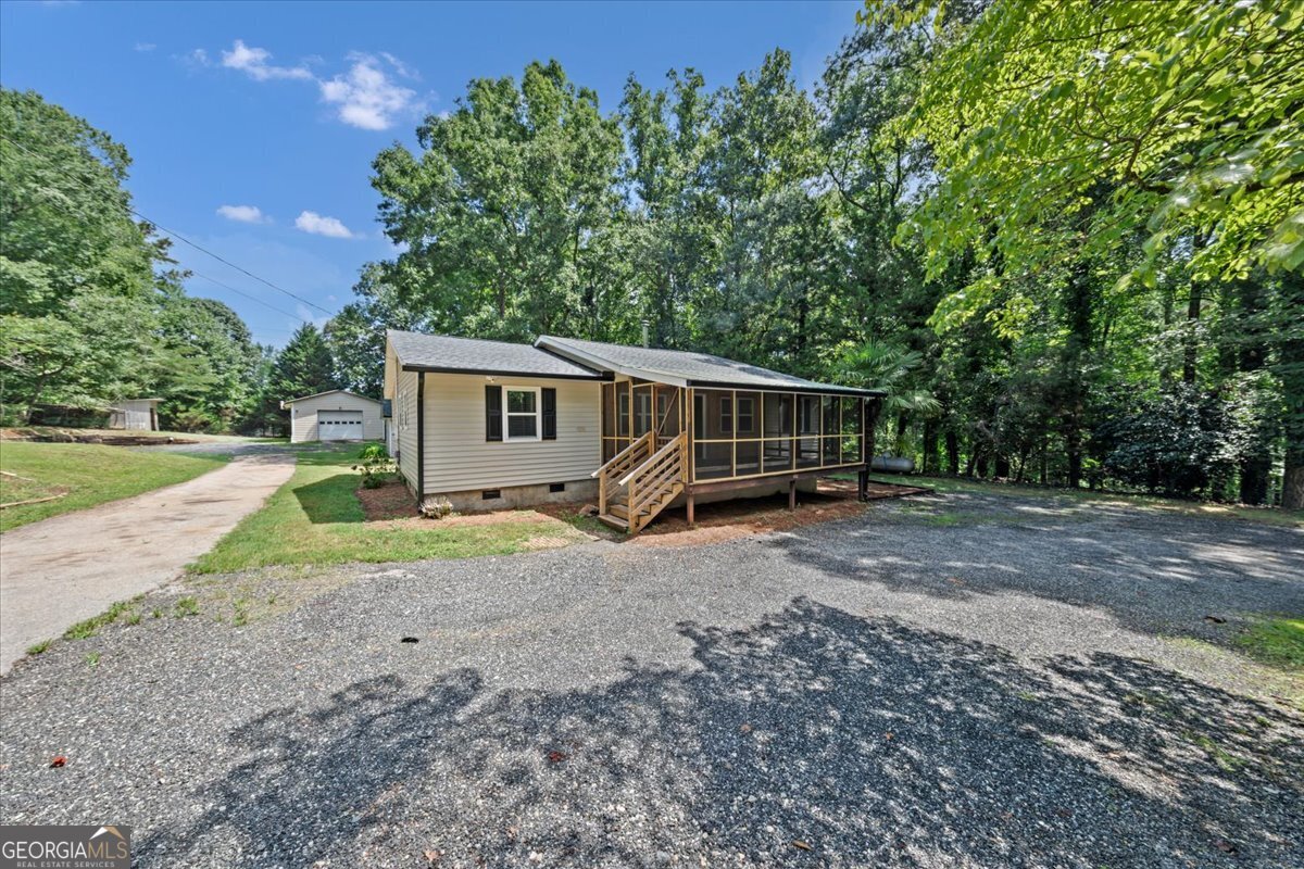 400 Wyldewoode Drive Property Photo 2