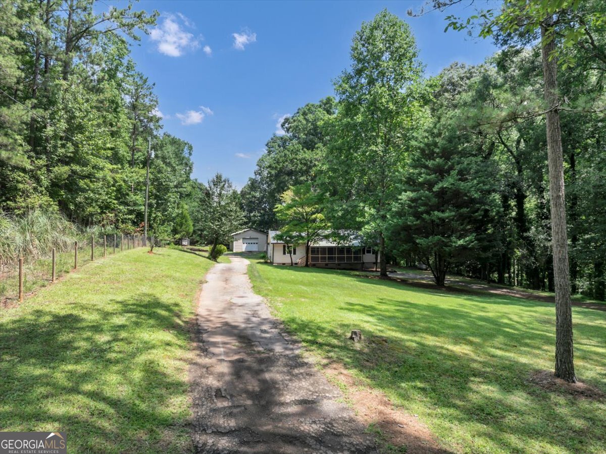 400 Wyldewoode Drive Property Photo 4
