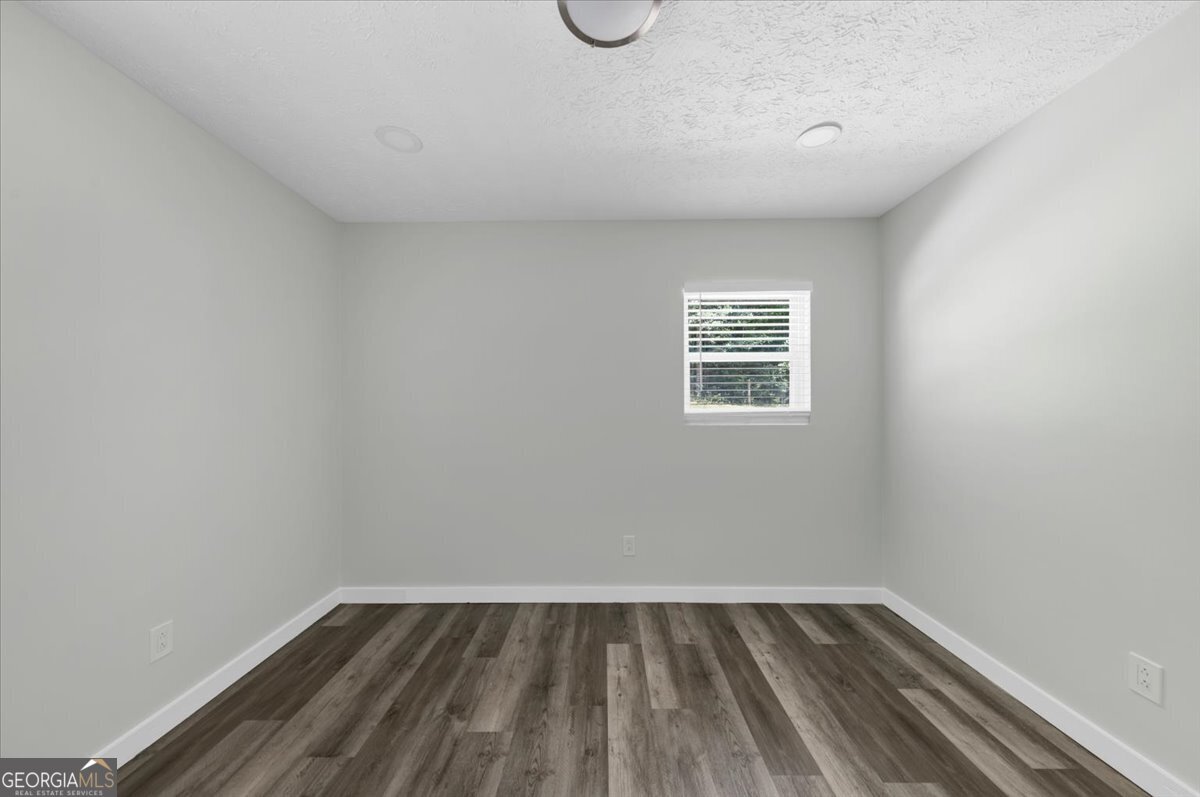 400 Wyldewoode Drive Property Photo 21