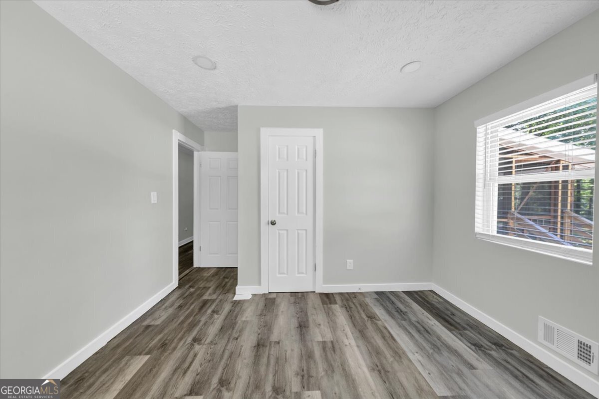 400 Wyldewoode Drive Property Photo 22