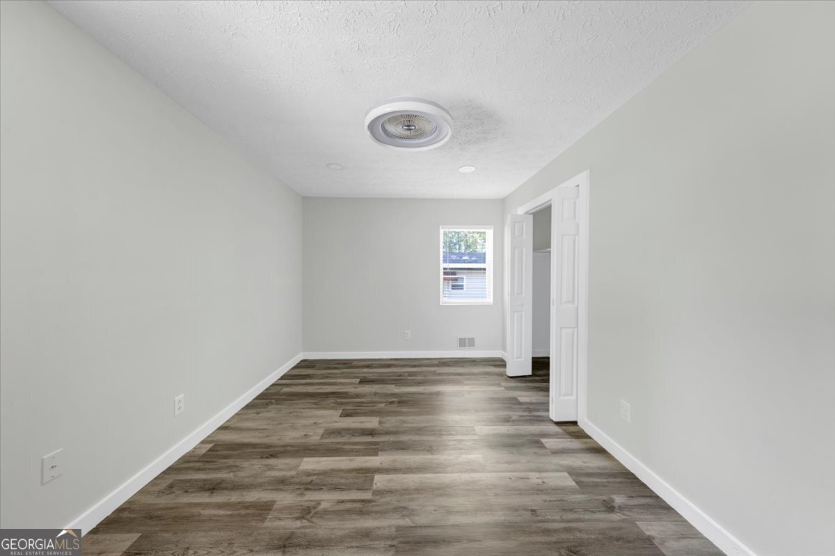 400 Wyldewoode Drive Property Photo 23