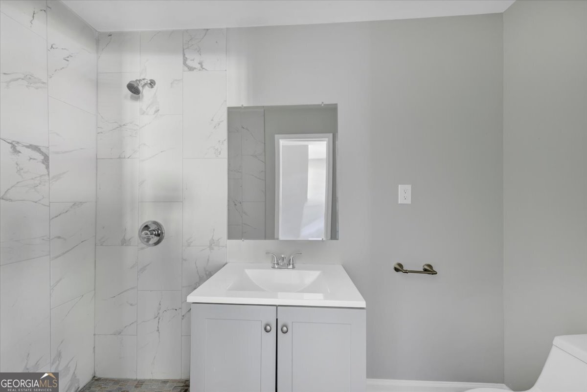 400 Wyldewoode Drive Property Photo 40