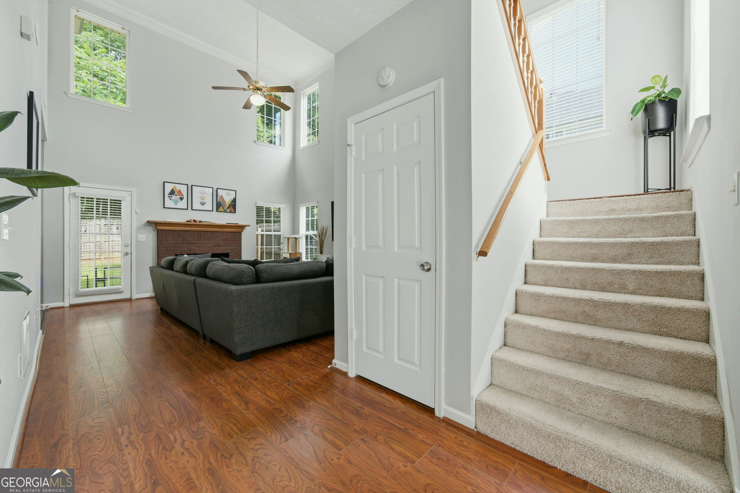 983 Aspen Drive Property Photo 4
