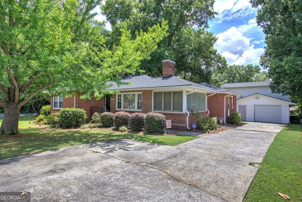 409 Stonewall Street Property Photo 1