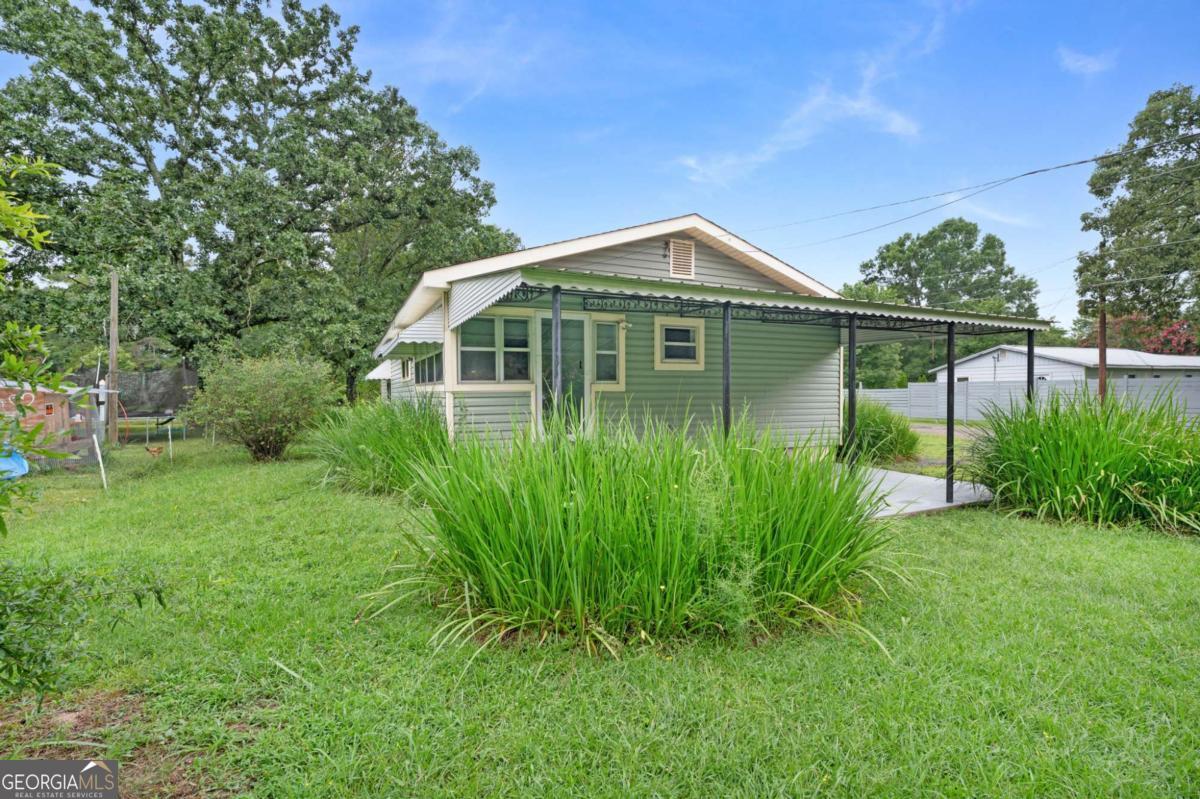 154 County Line Road Property Photo 6