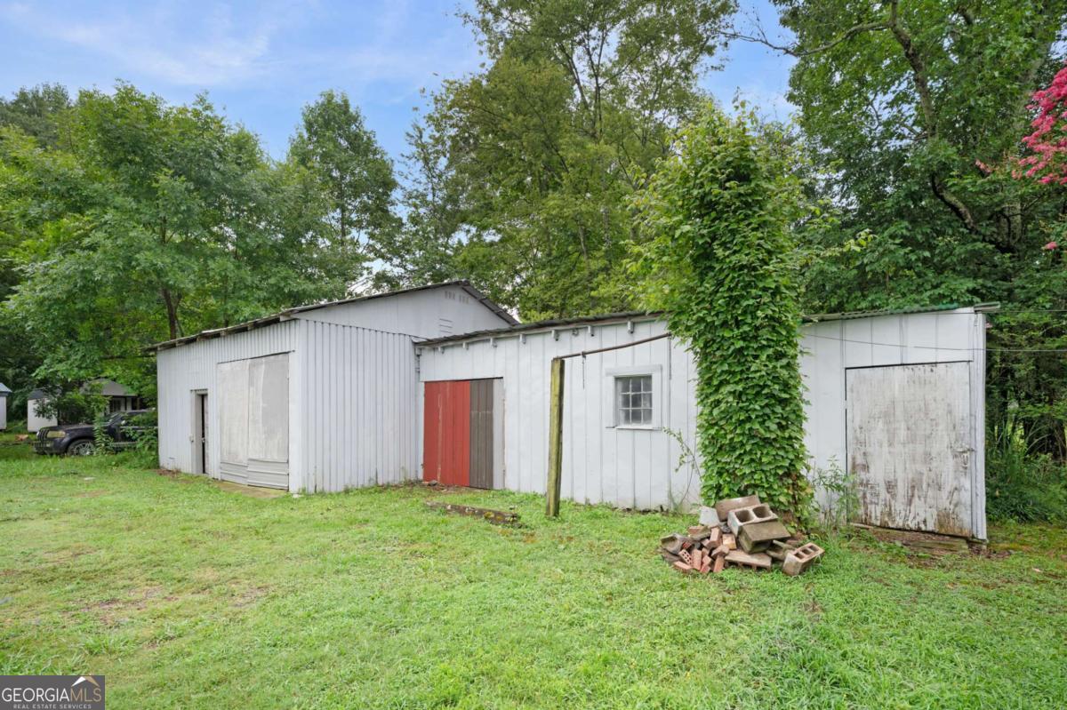 154 County Line Road Property Photo 7