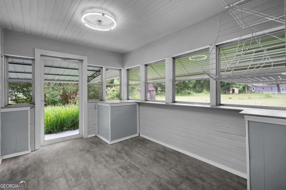 154 County Line Road Property Photo 14
