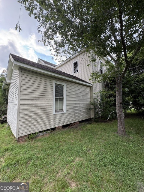 163 First Avenue Property Photo 4
