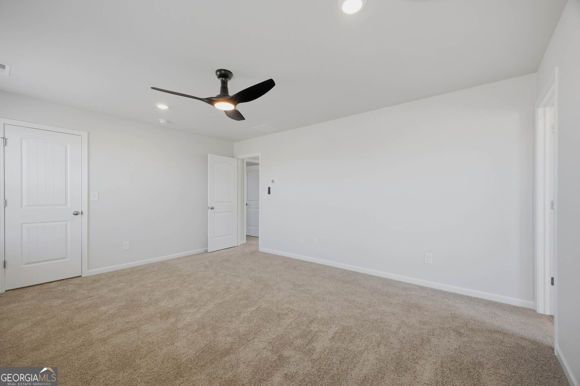 647 Encore Drive Property Photo 15