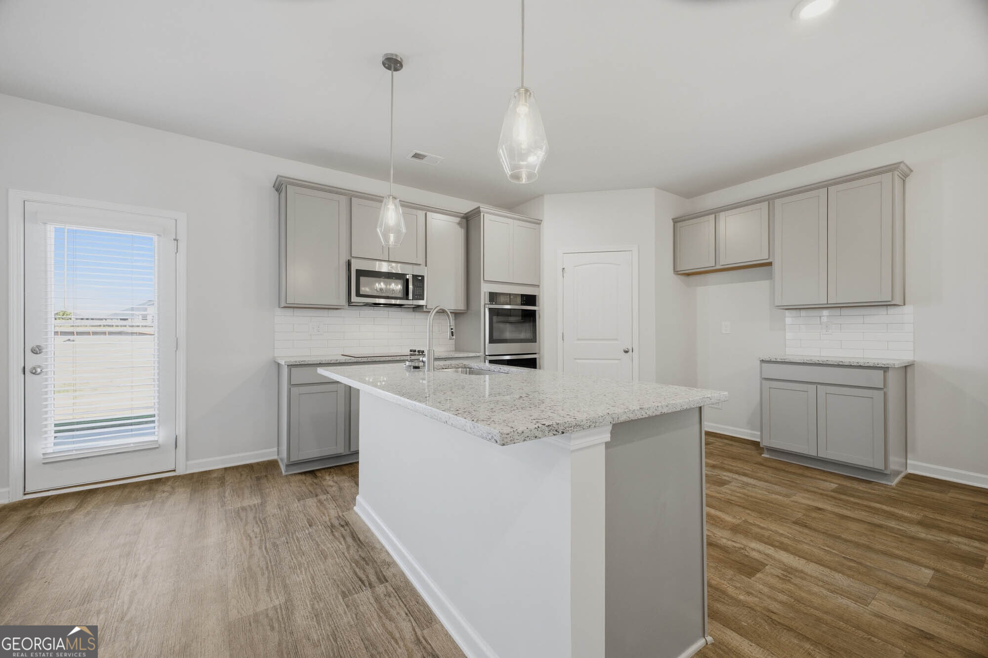 647 Encore Drive Property Photo 19
