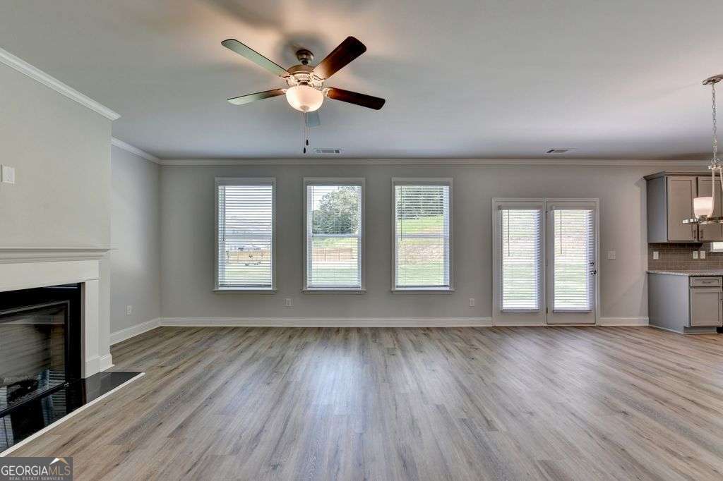 7309 Yewtree Drive Walk Property Photo 13
