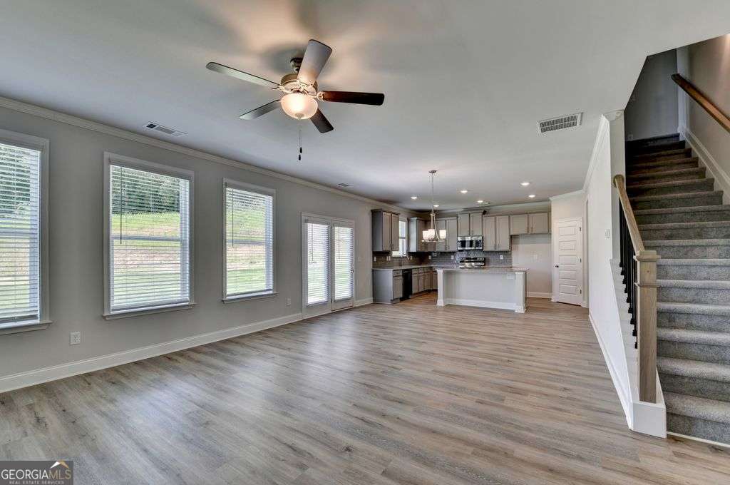 7309 Yewtree Drive Walk Property Photo 14