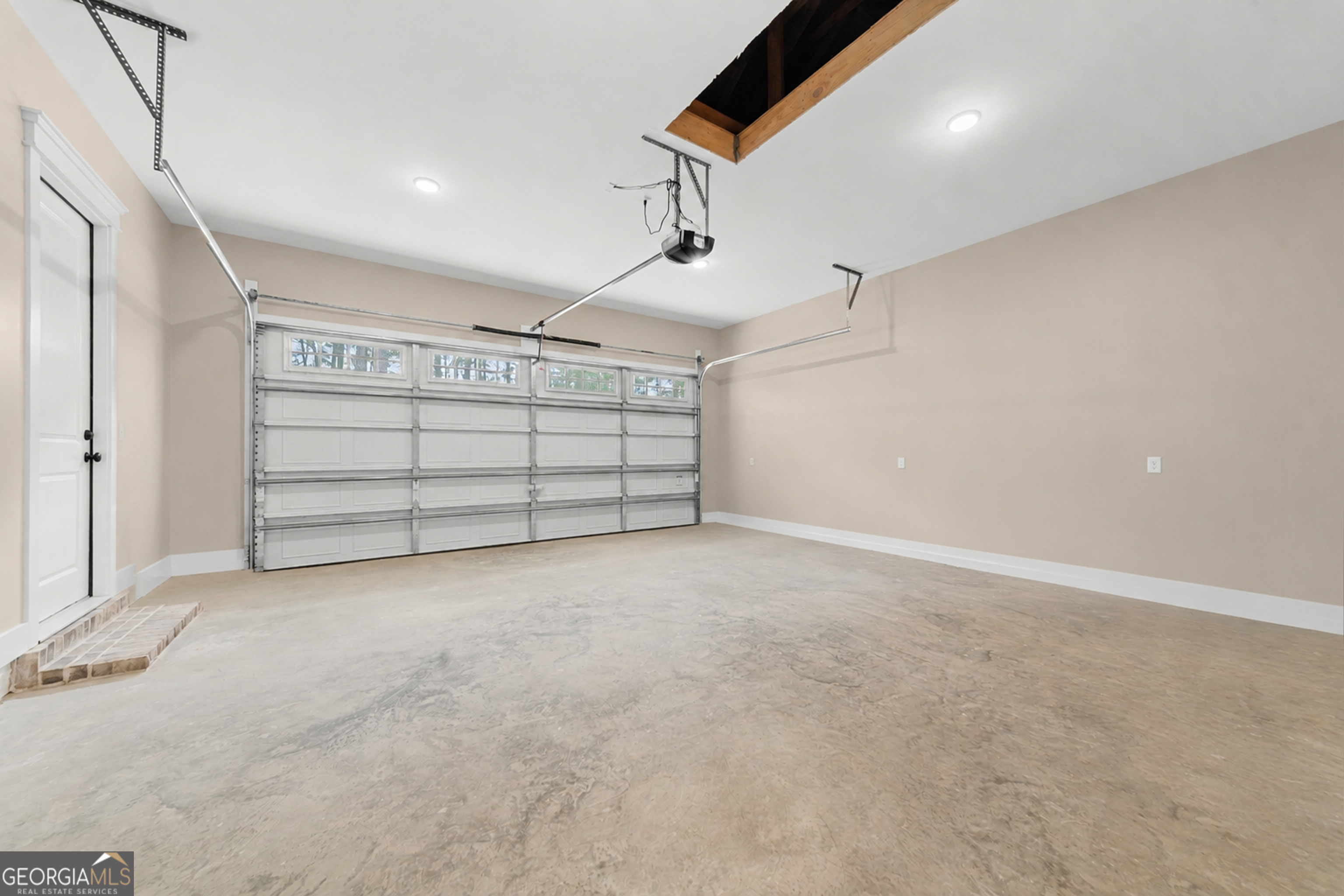 28 Jef Road Property Photo 21