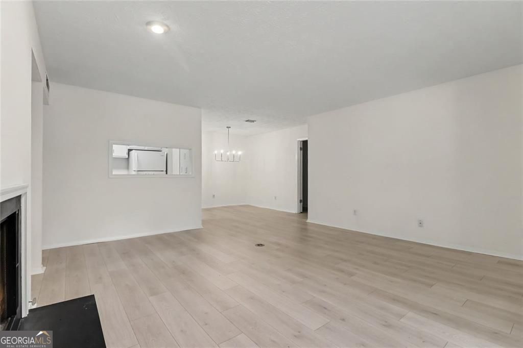 101 Dunbar Drive Property Photo 8