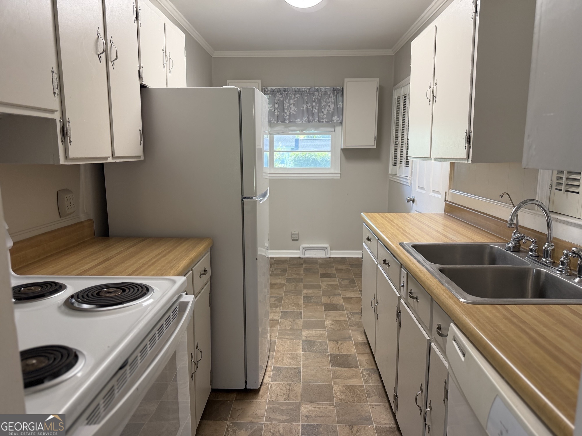 108 W Peter Street Property Photo 7