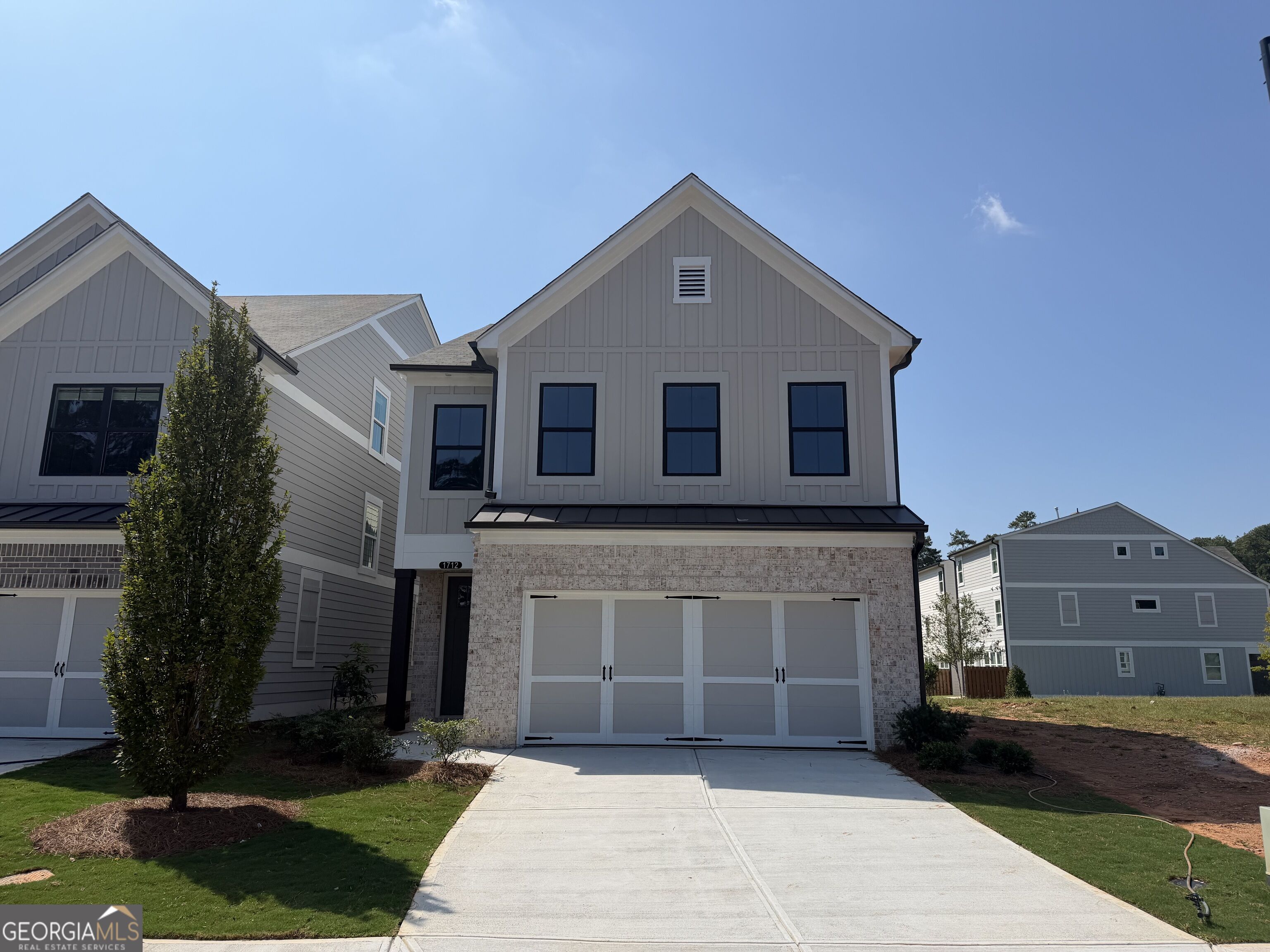 1712 Crestland Place Property Photo 4