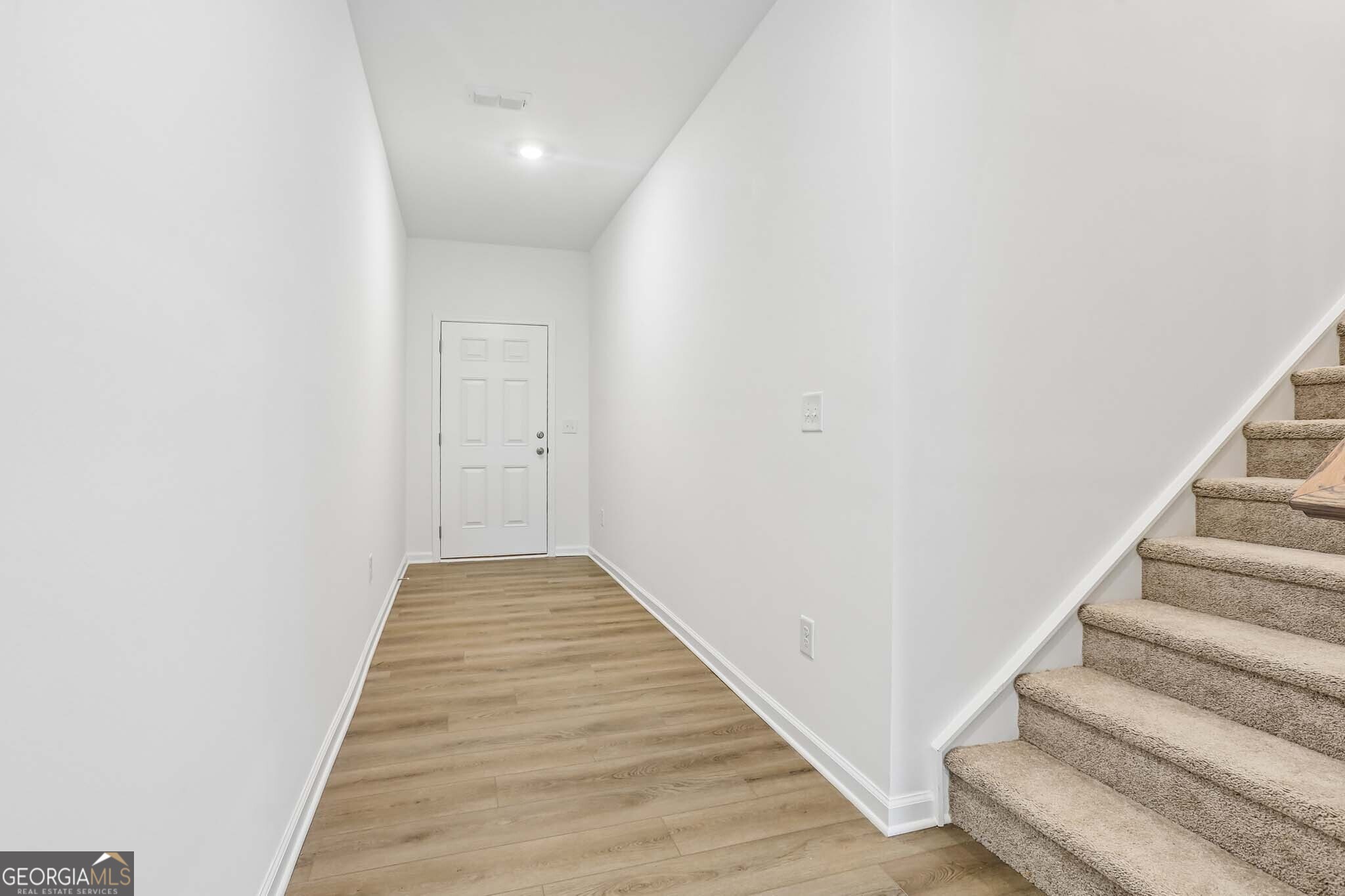 322 Dearborn Drive Property Photo 6
