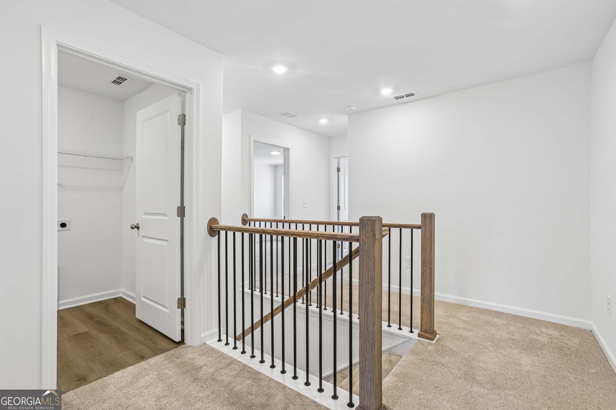 322 Dearborn Drive Property Photo 15