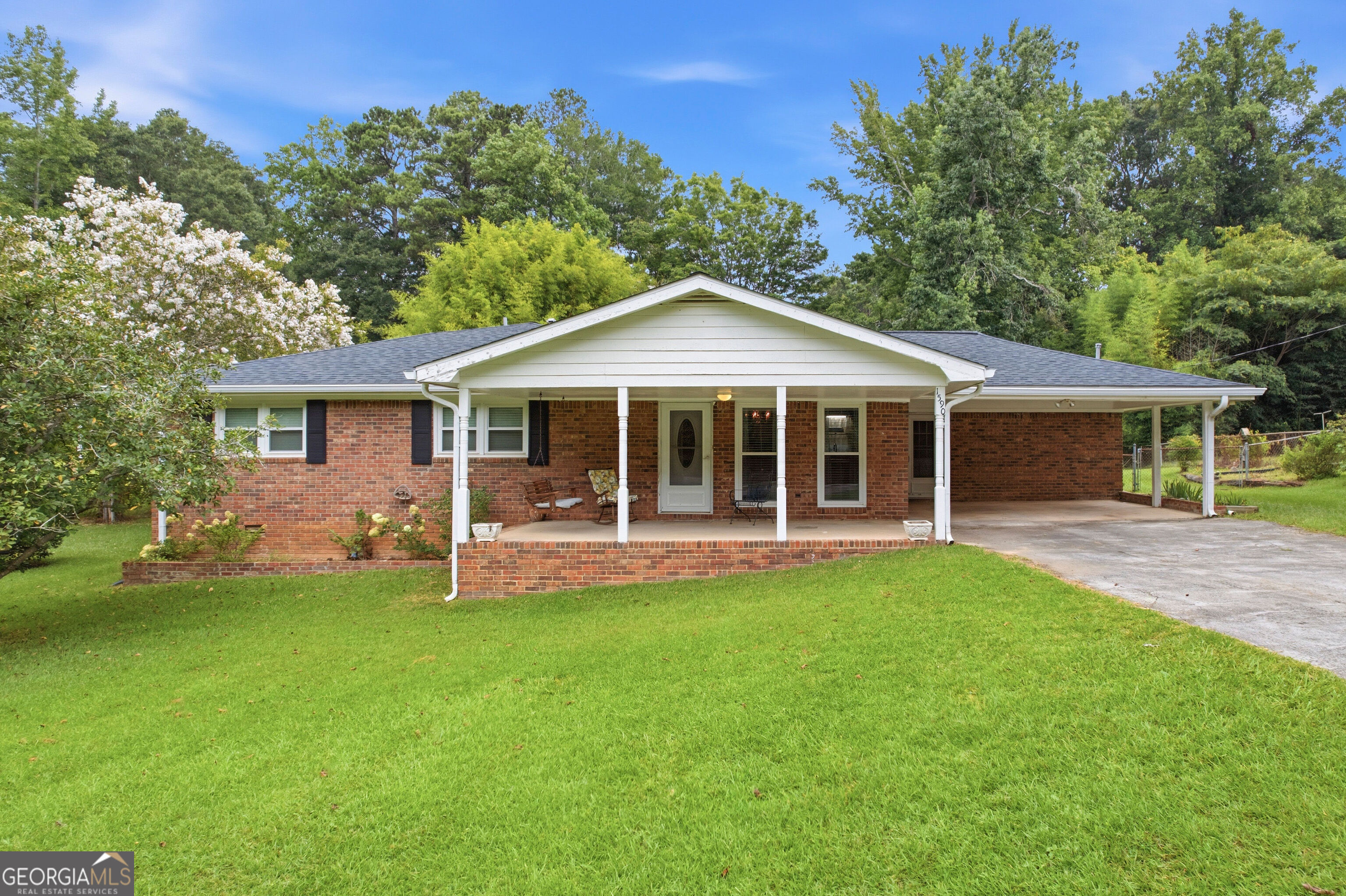 1590 Old Alabama Road Property Photo 1