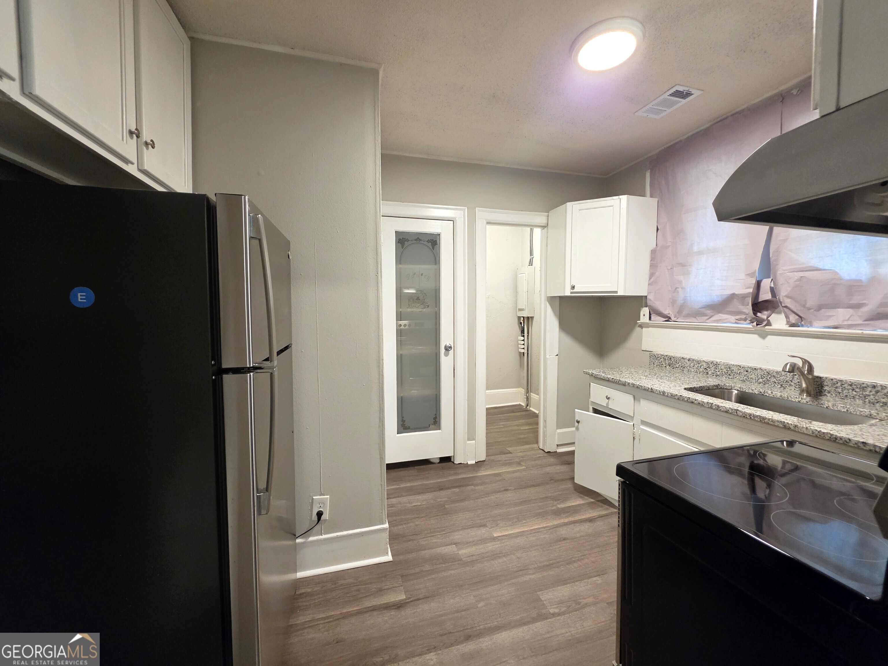 241 Park Street Property Photo 14