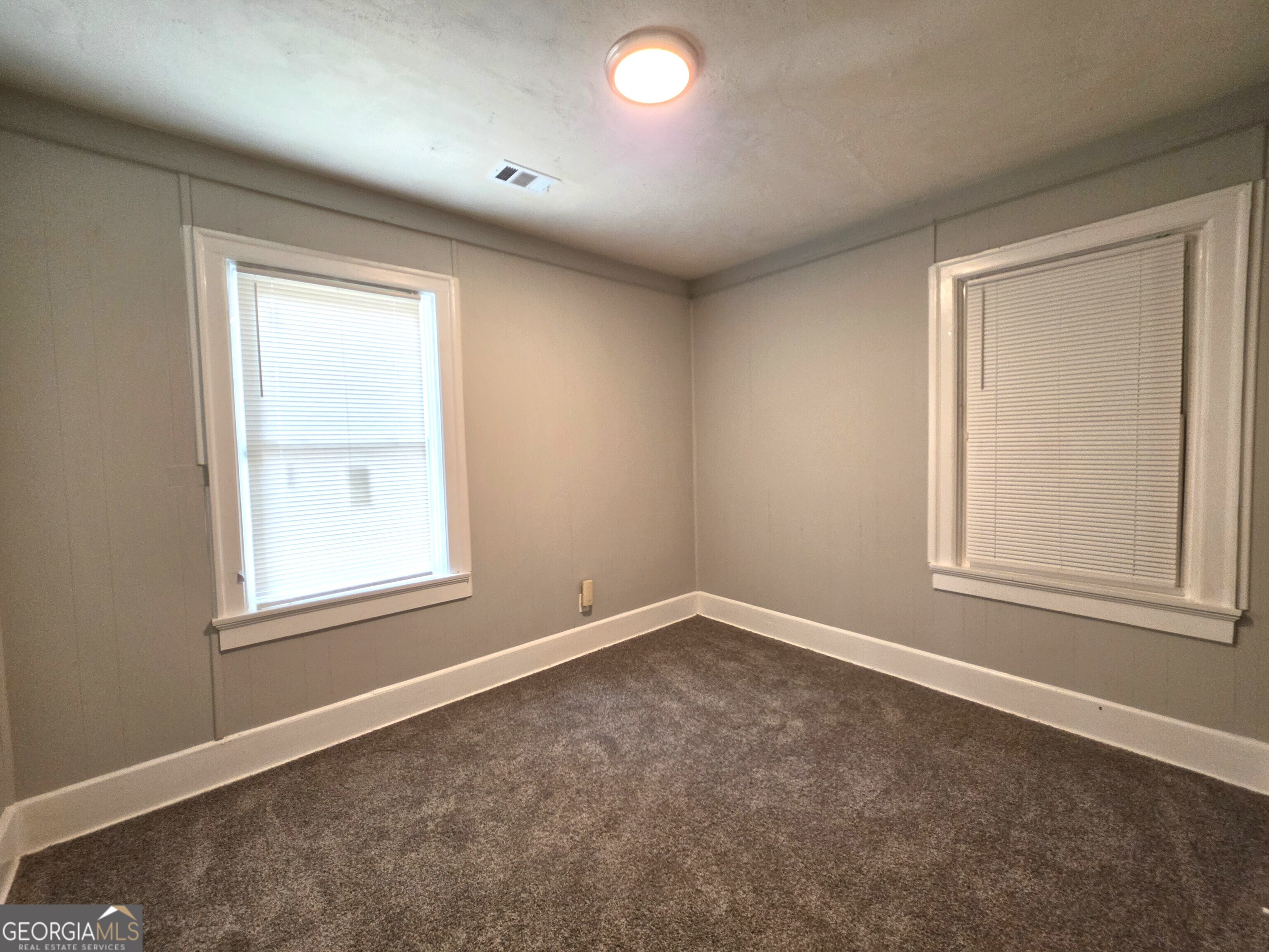 241 Park Street Property Photo 20