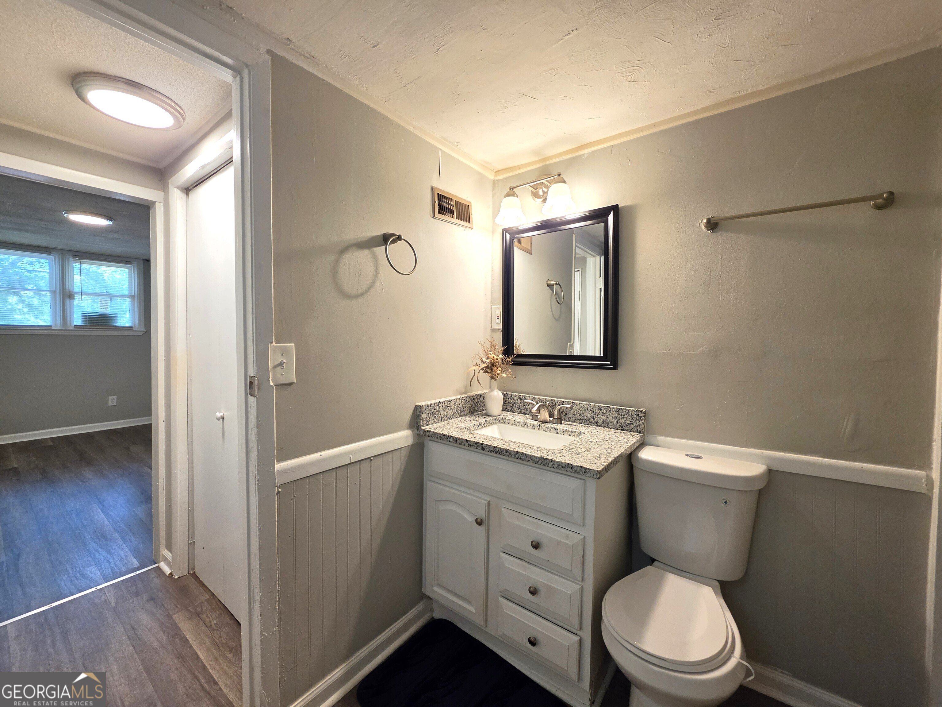 241 Park Street Property Photo 24