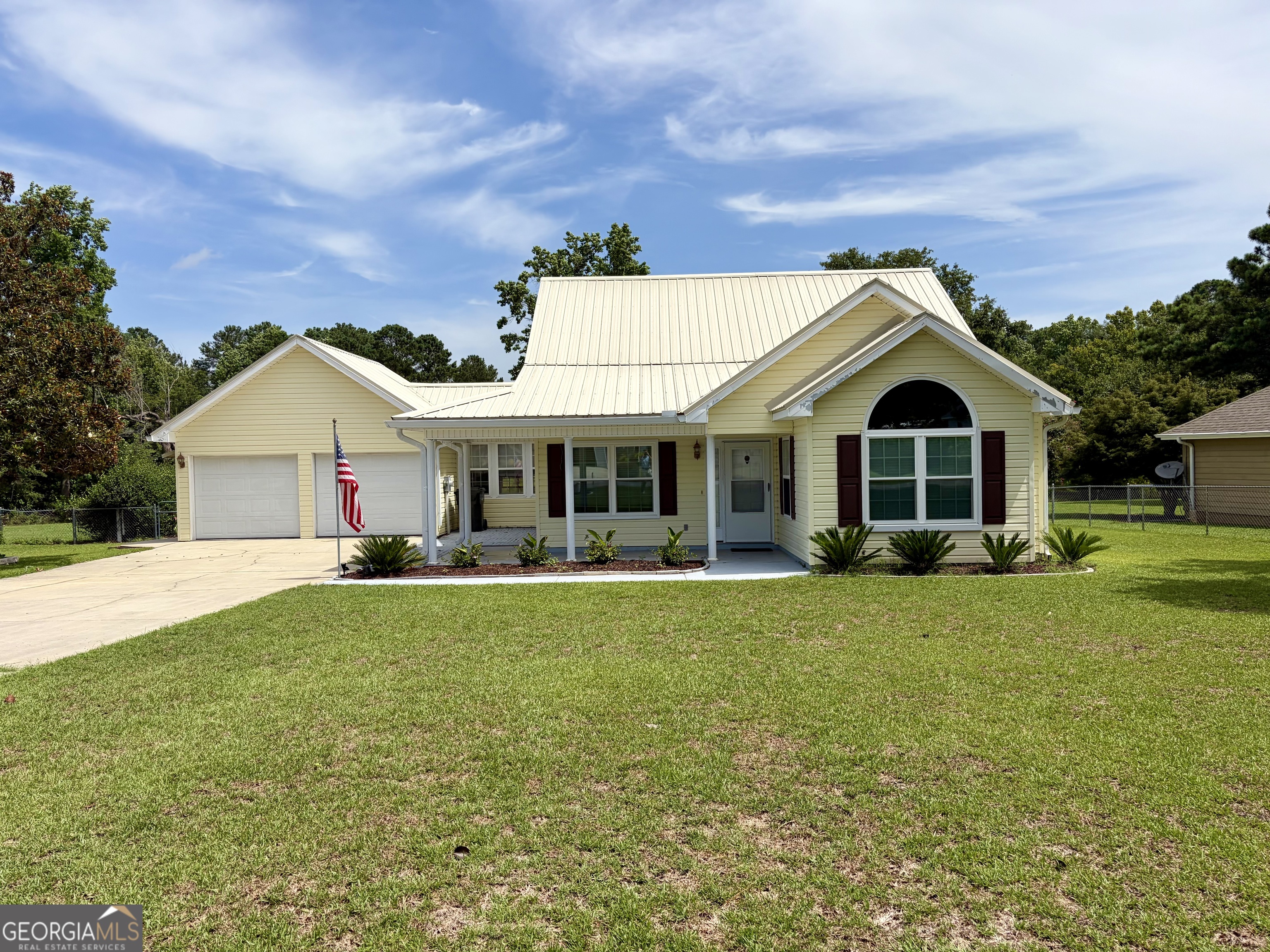 2121 Alexis Drive Property Photo 1
