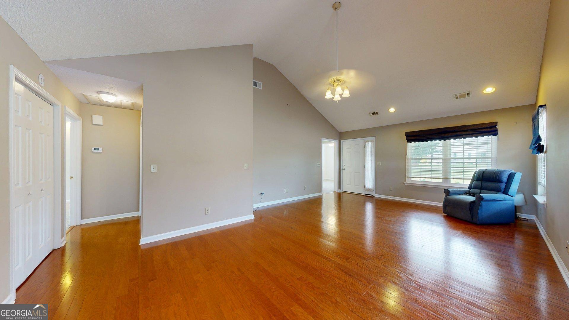 2121 Alexis Drive Property Photo 19