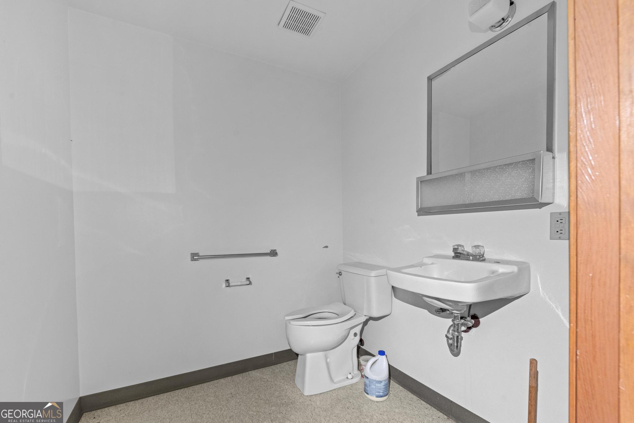 927 Point Peter Road Property Photo 14