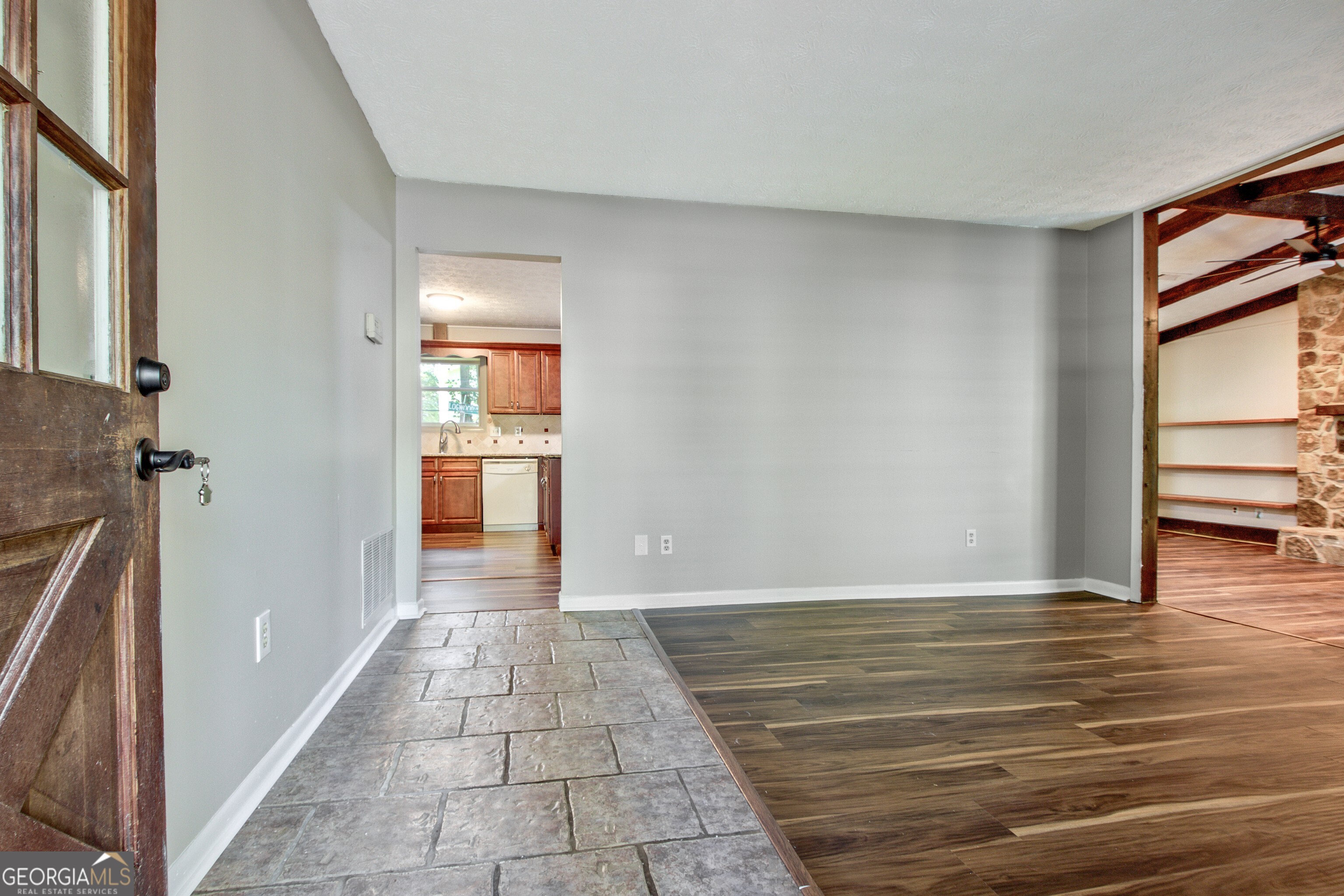 11 Logwood Lane Property Photo 2