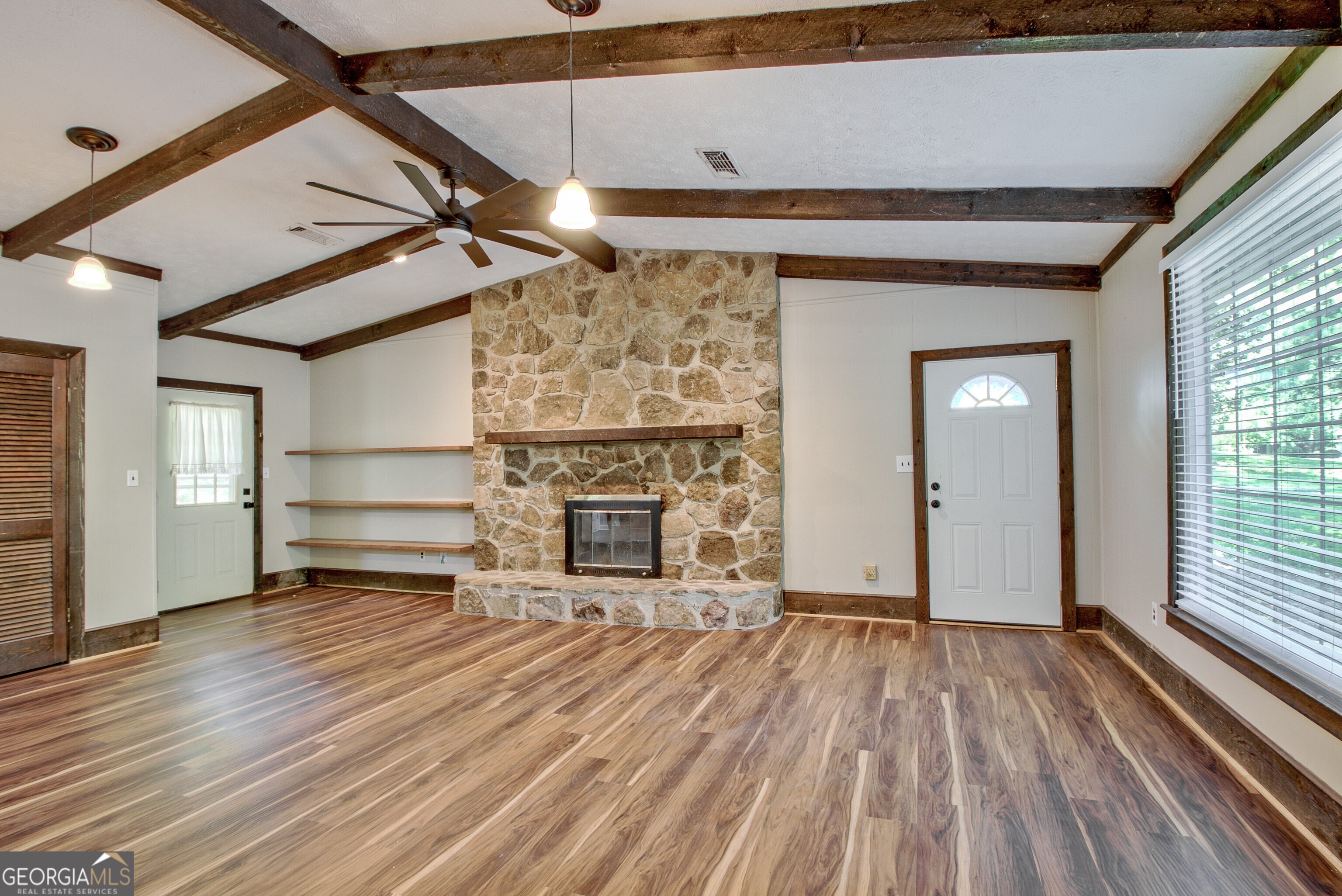 11 Logwood Lane Property Photo 6