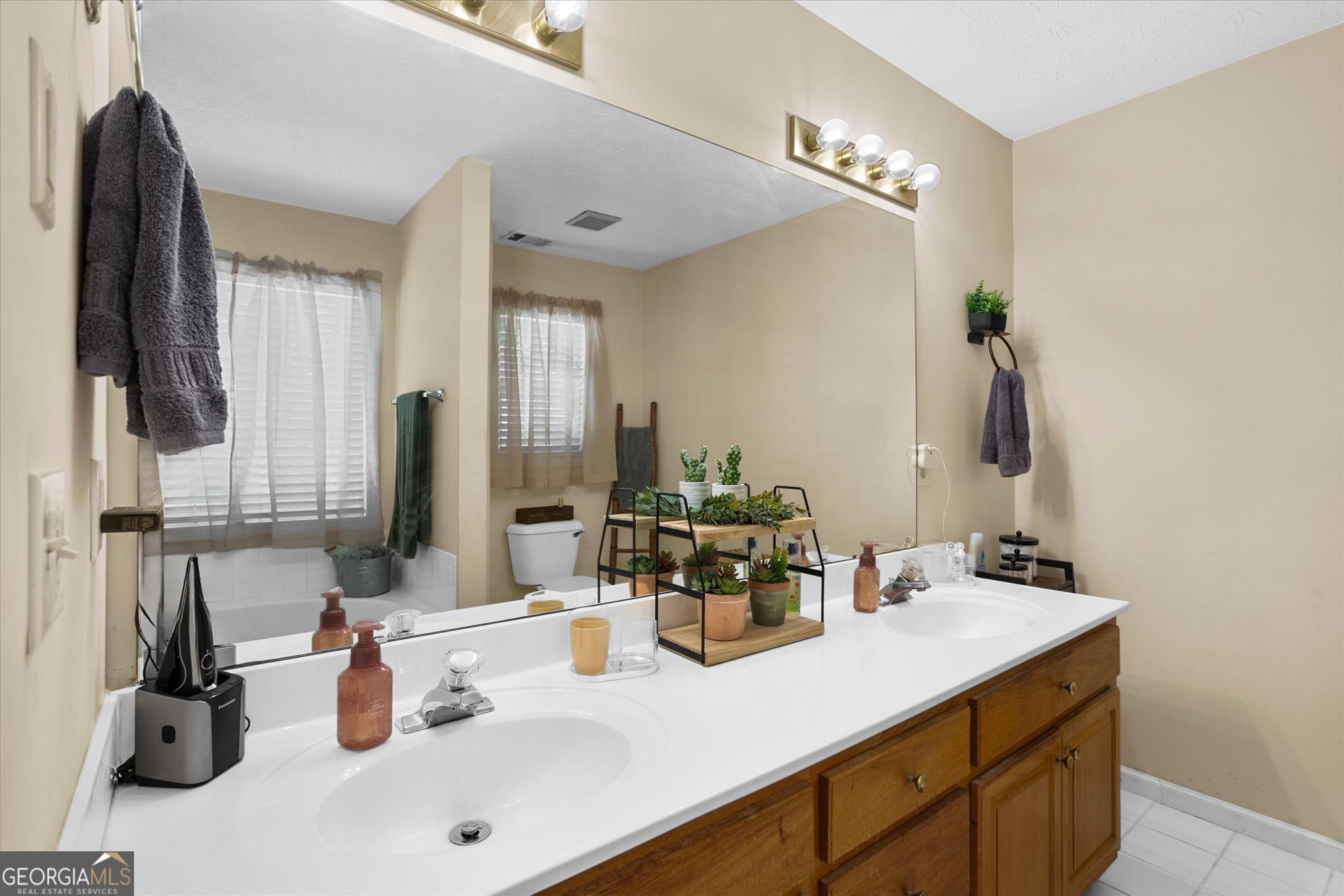 1660 Burnt Oak Way Property Photo 26