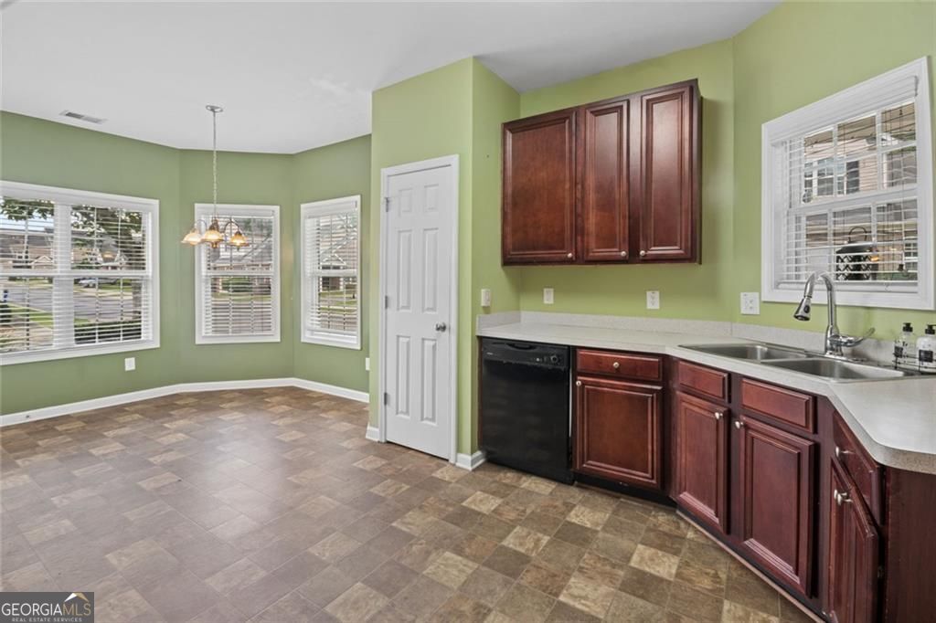 2555 Flat Shoals Road # 2501 Property Photo 17