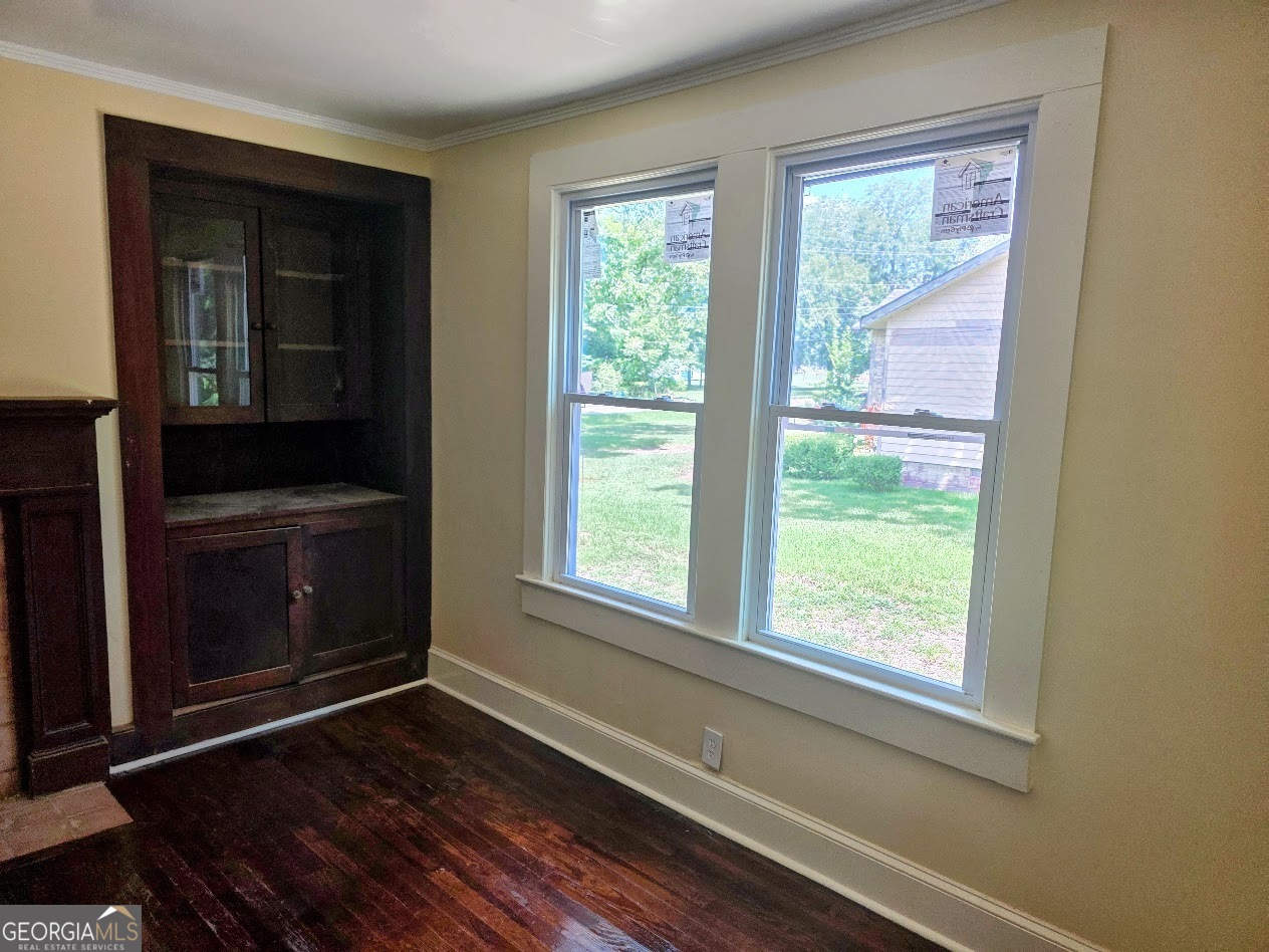 203 Dallas Drive Property Photo 6