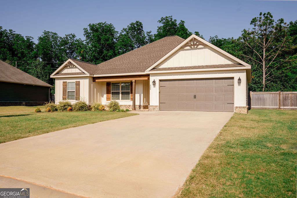 406 New Hope Drive Property Photo 3