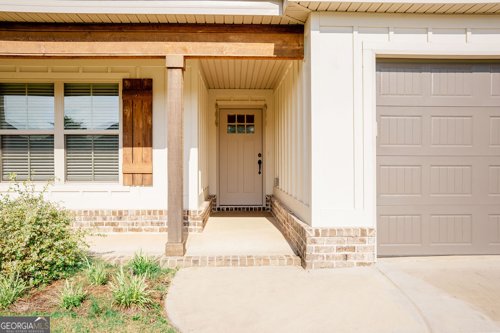 406 New Hope Drive Property Photo 4