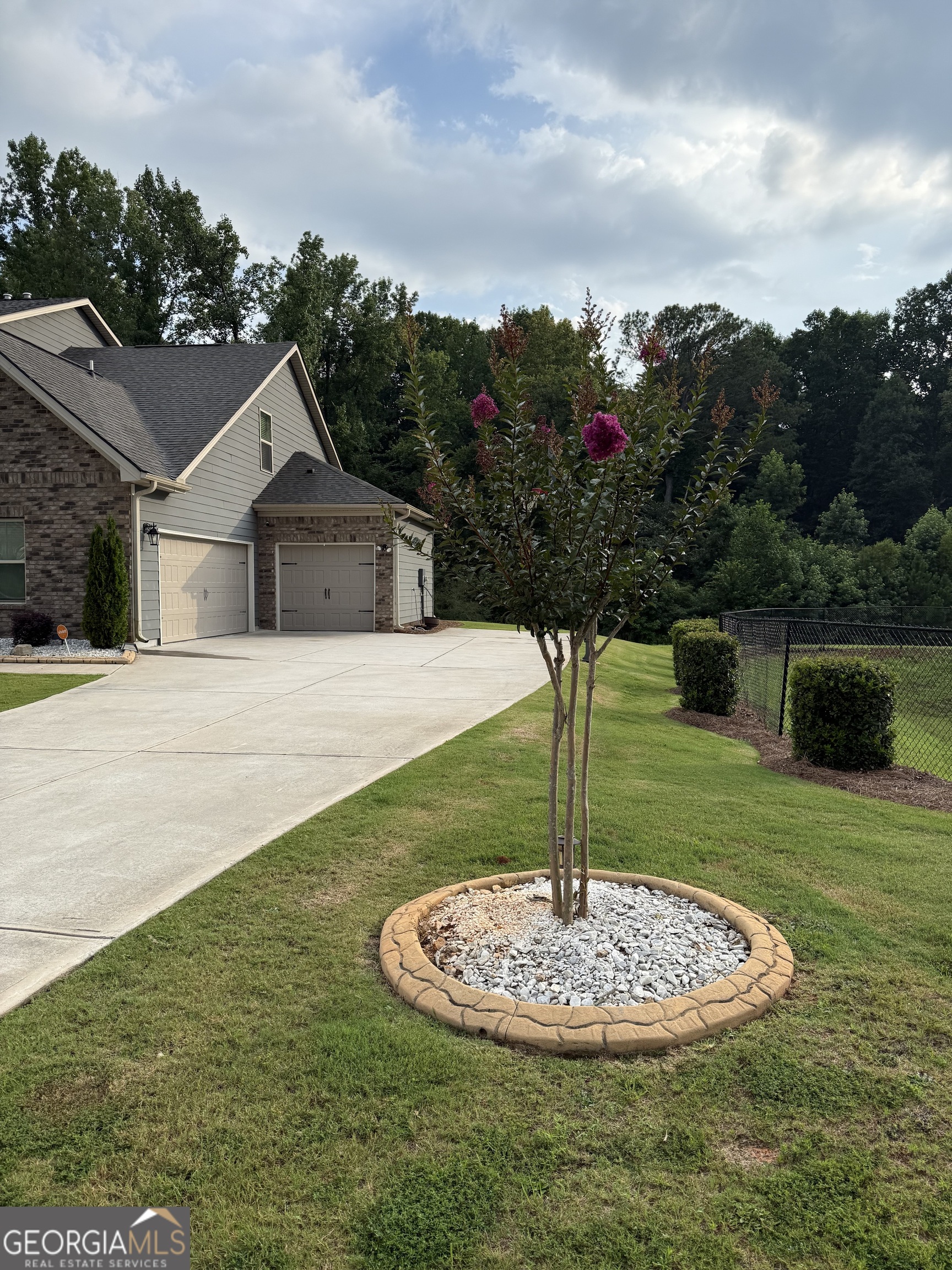 769 Relic Ridge Property Photo 2