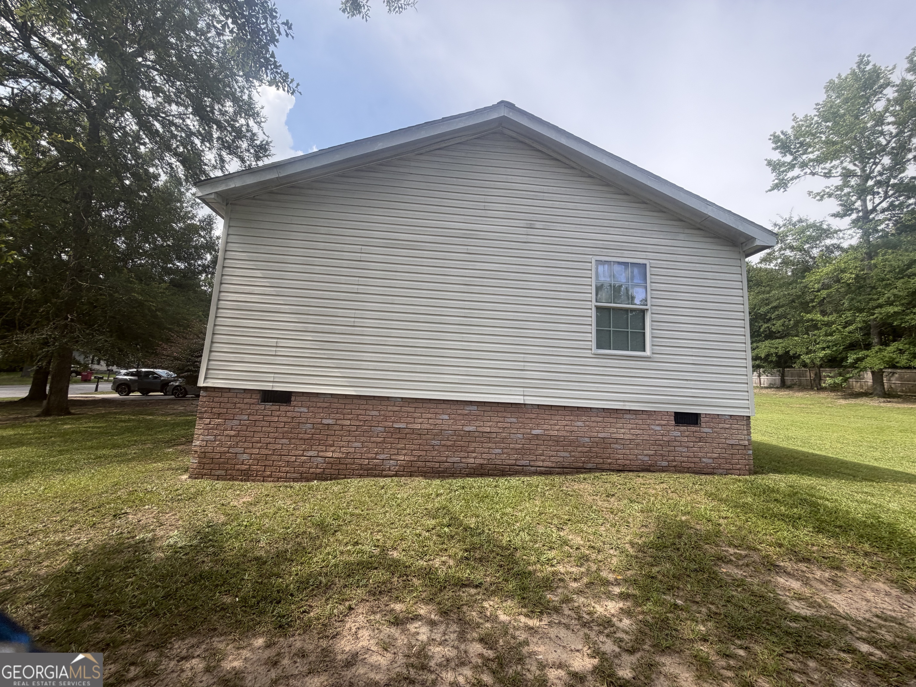150 Alview Drive Property Photo 3