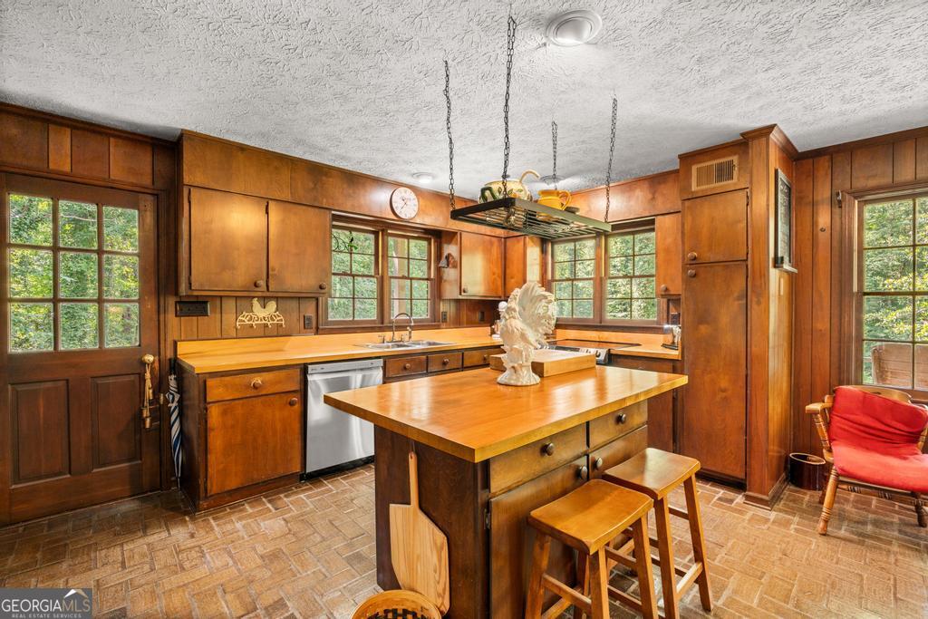 151 Evans Road Property Photo 24