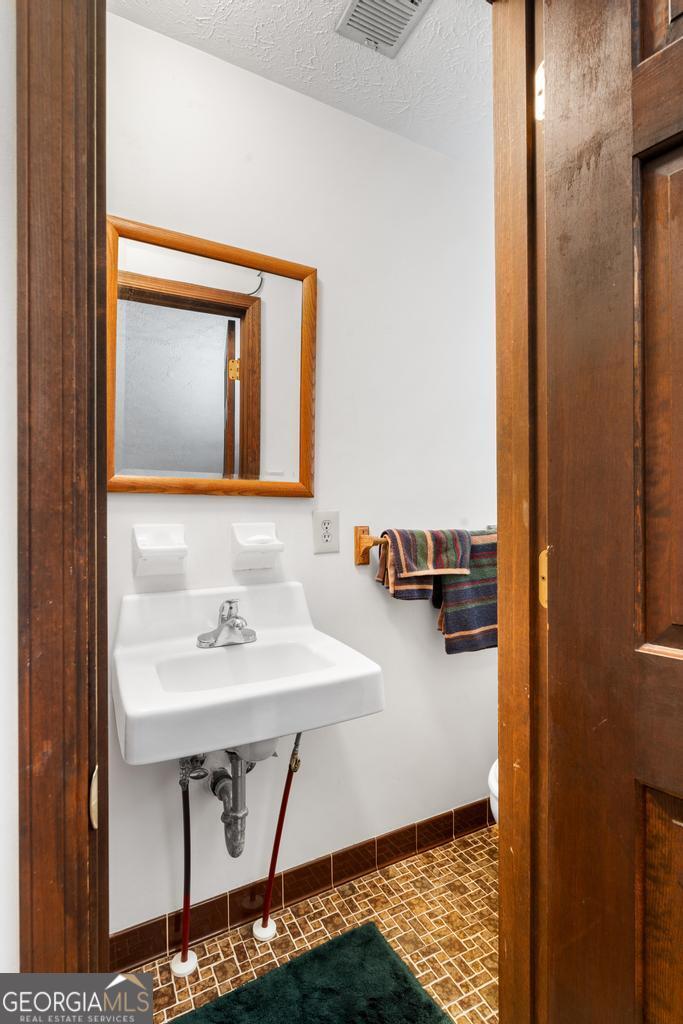 151 Evans Road Property Photo 43