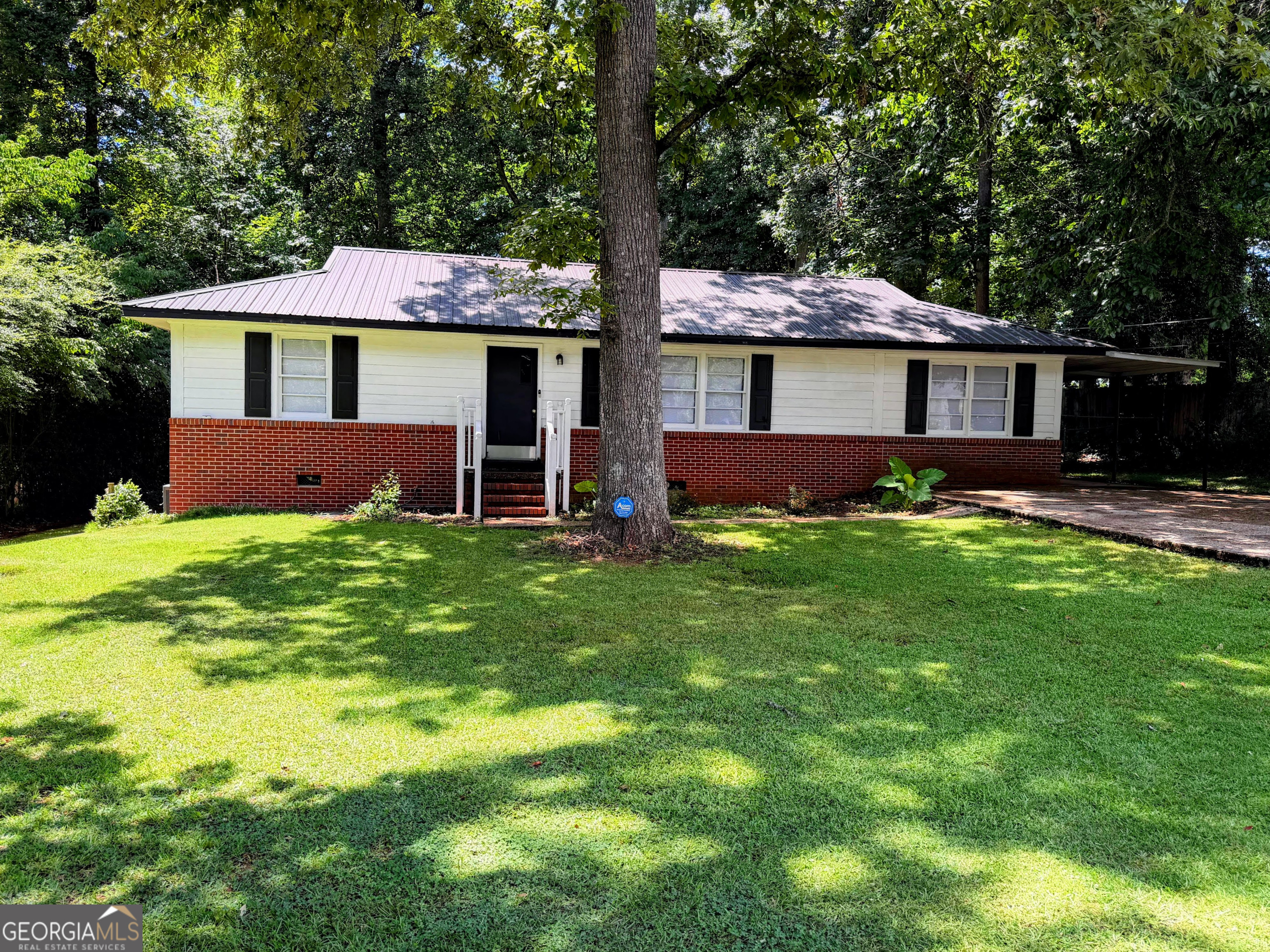 105 Dogwood Drive Property Photo 1