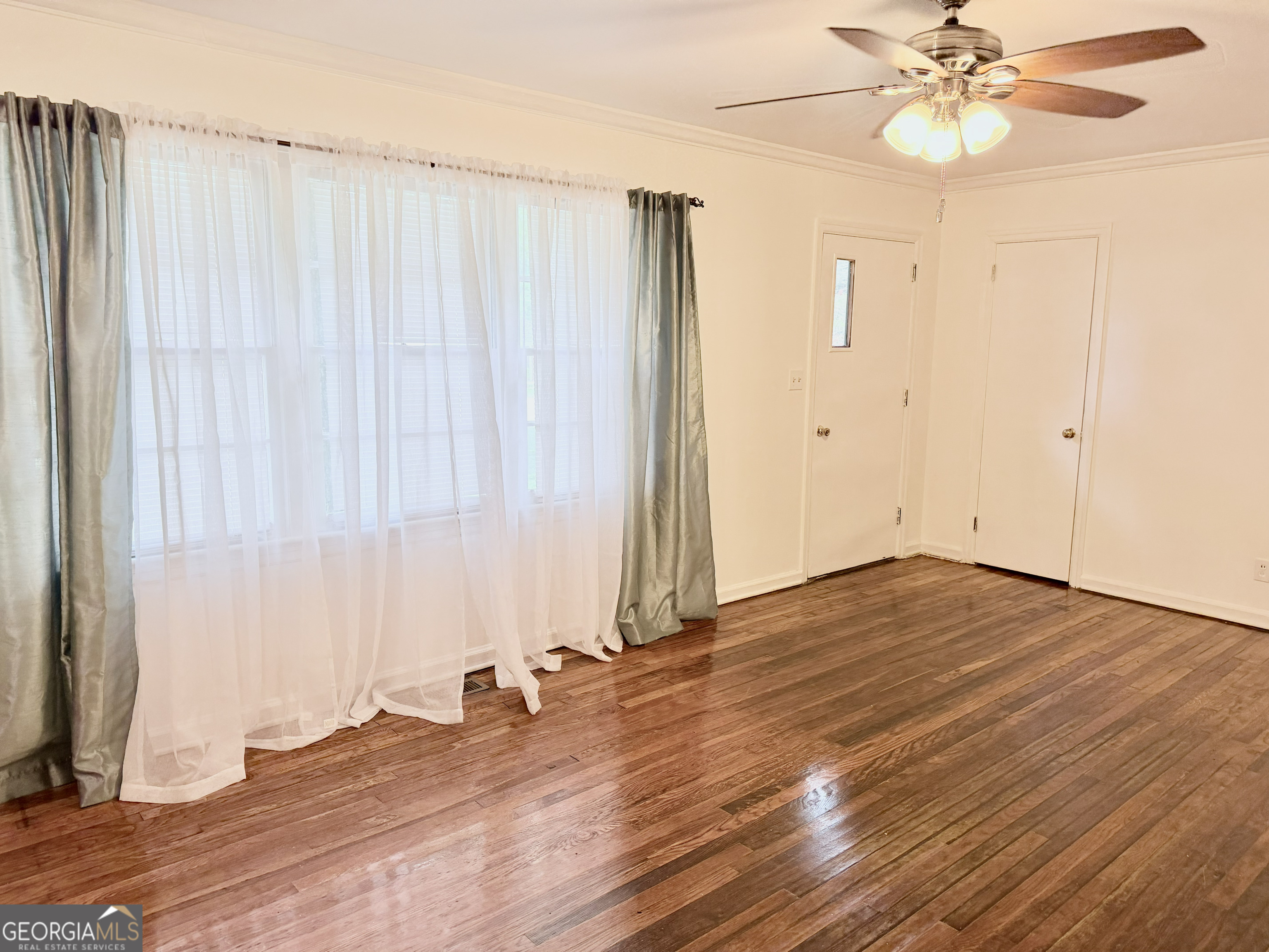 105 Dogwood Drive Property Photo 5