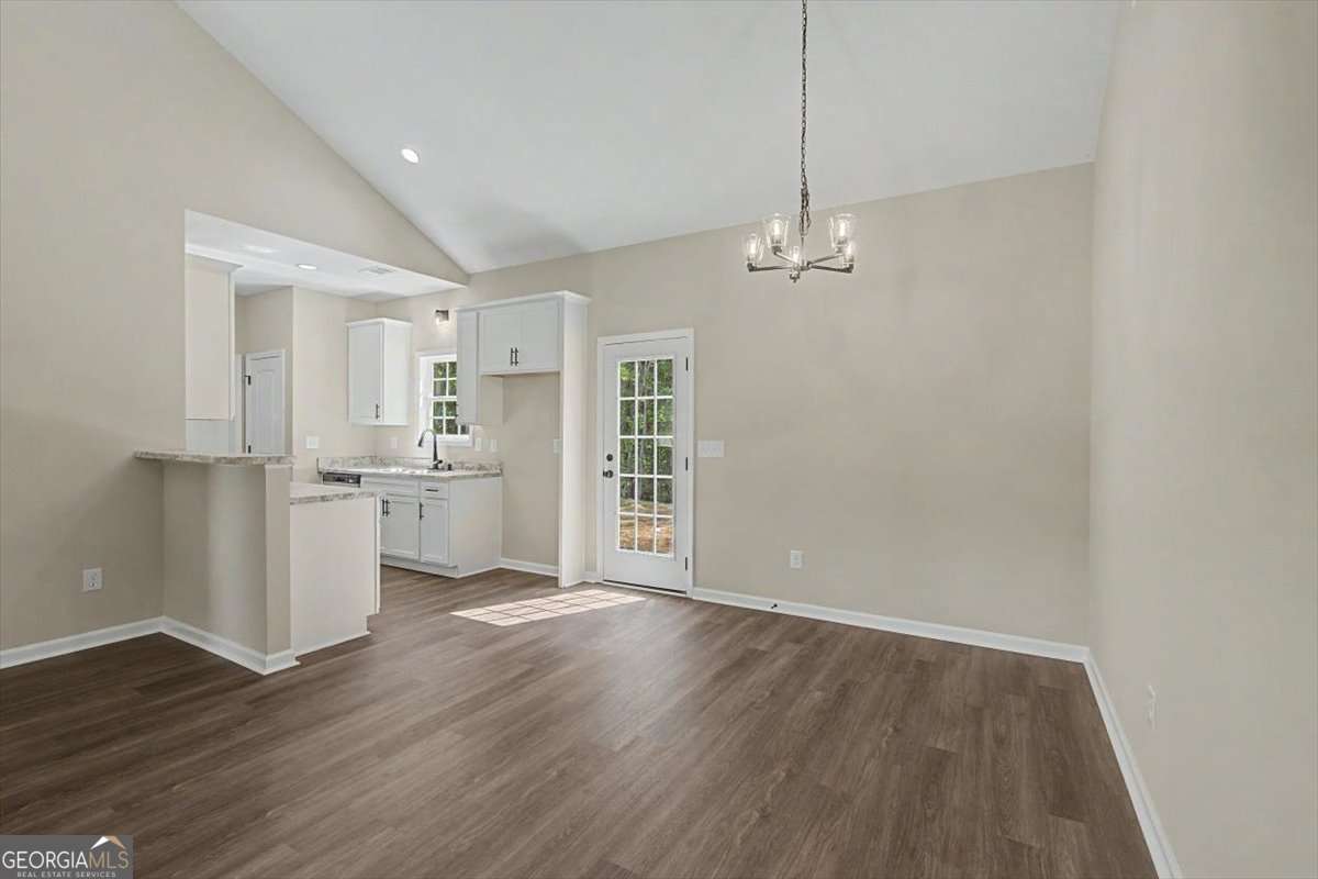 201 Loftis Road Property Photo 12