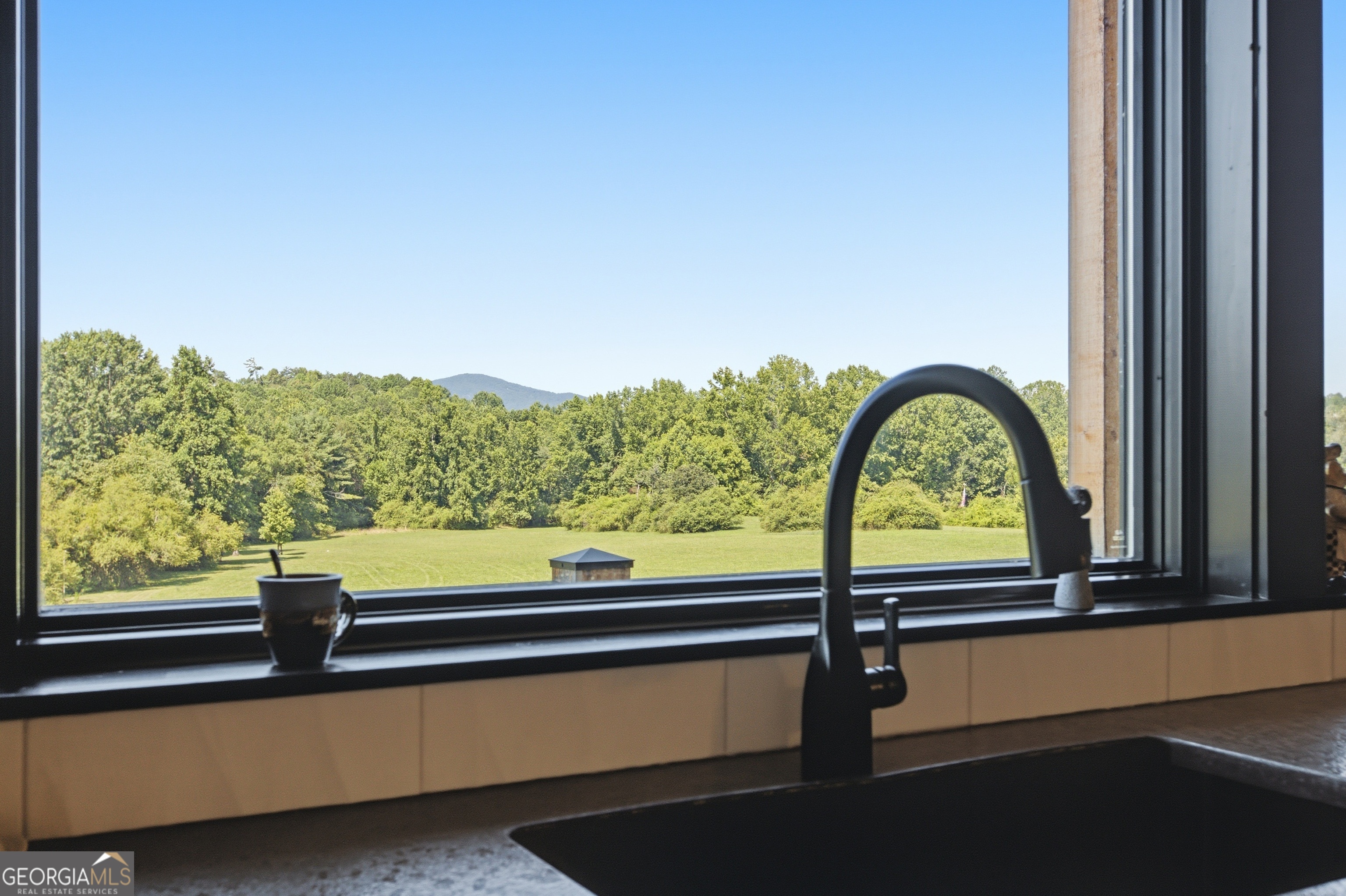 593/525 Amy's Creek Road Property Photo 10